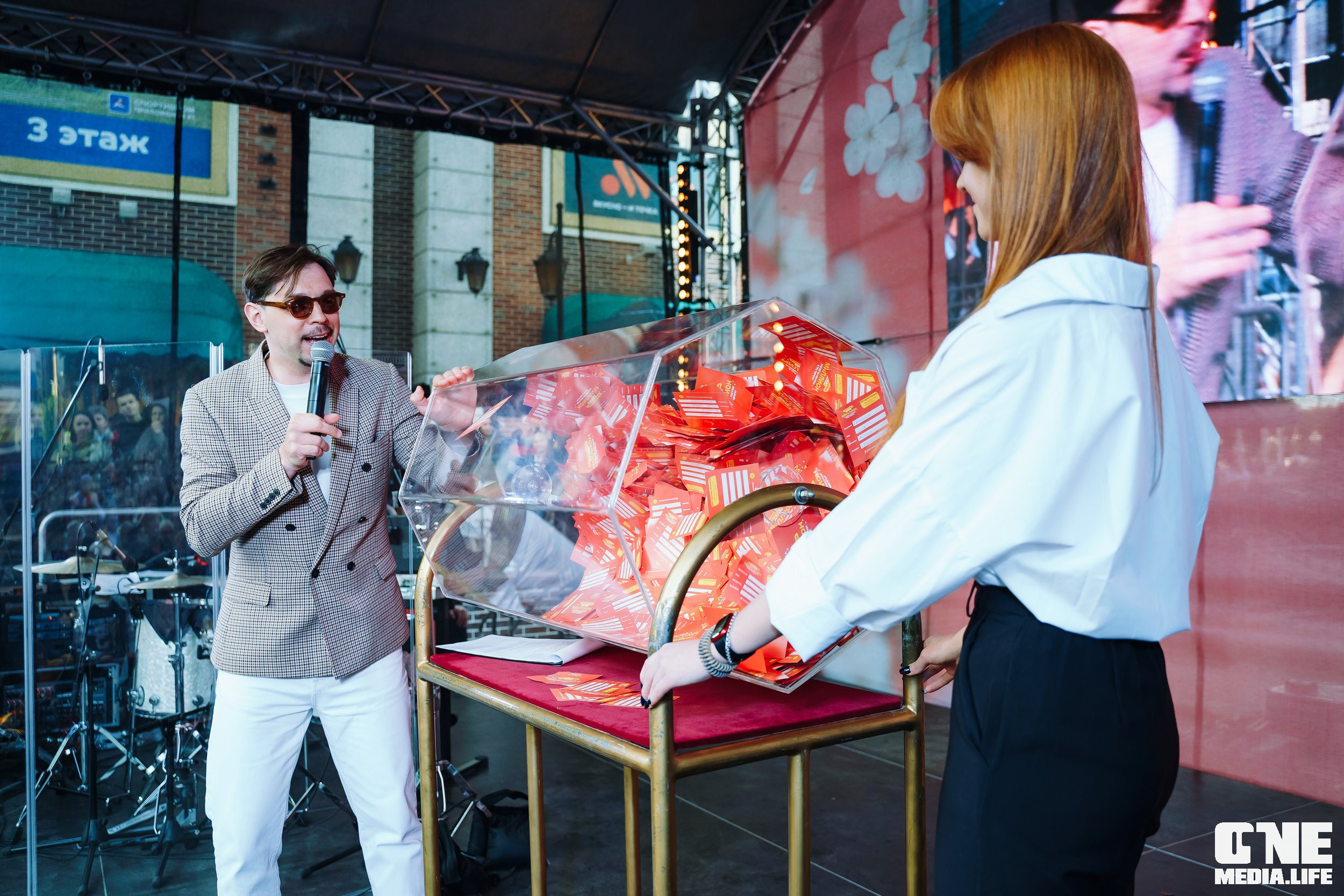 Фоторепортаж с 15-ти летия ТРЦ Европа. One Media Life: фоторепортажи, фотоотчеты с мероприятий и заведений