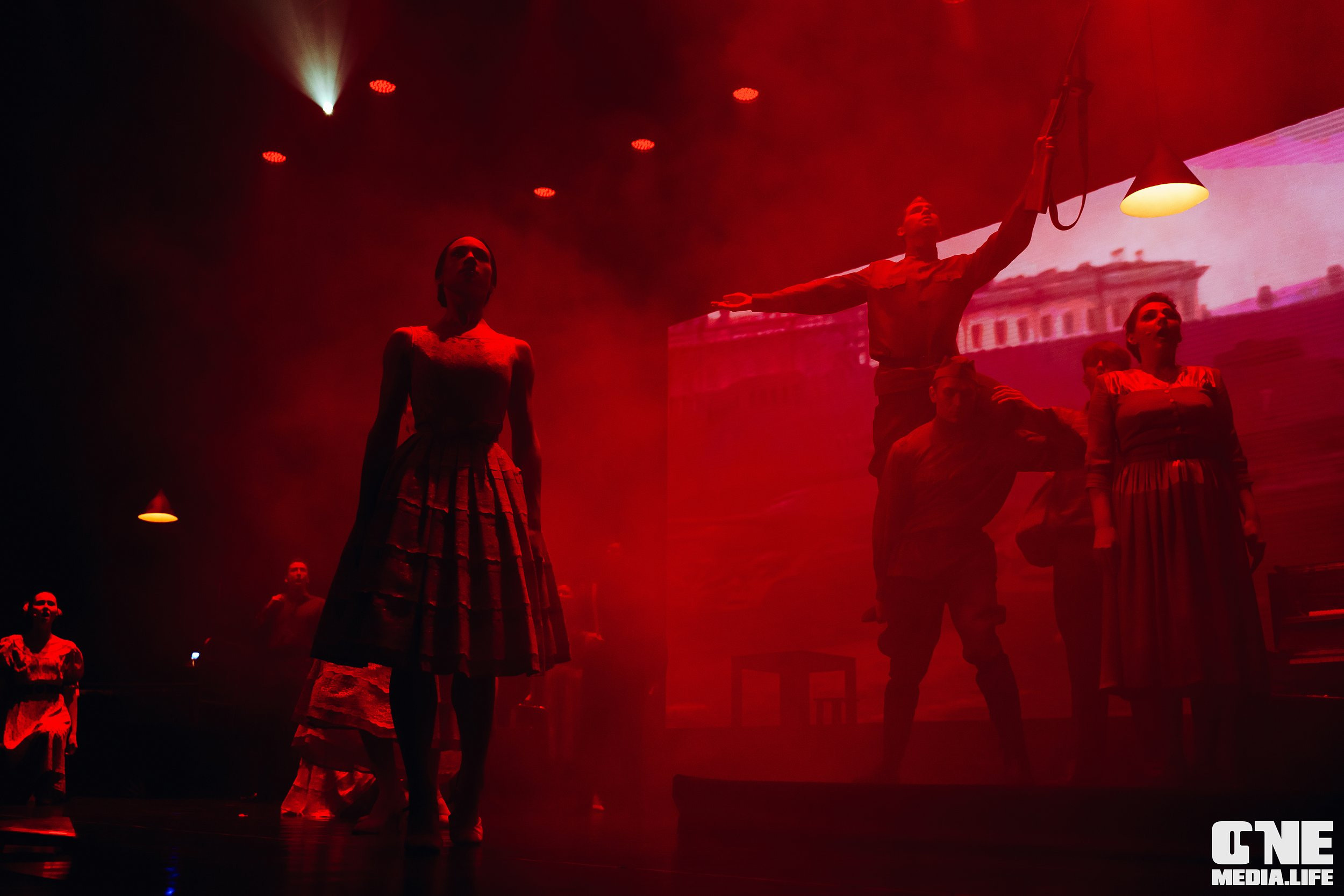 Праздничный концерт «День великой Победы» в Янтарь Холле. One Media Life: фоторепортажи, фотоотчеты с мероприятий и заведений