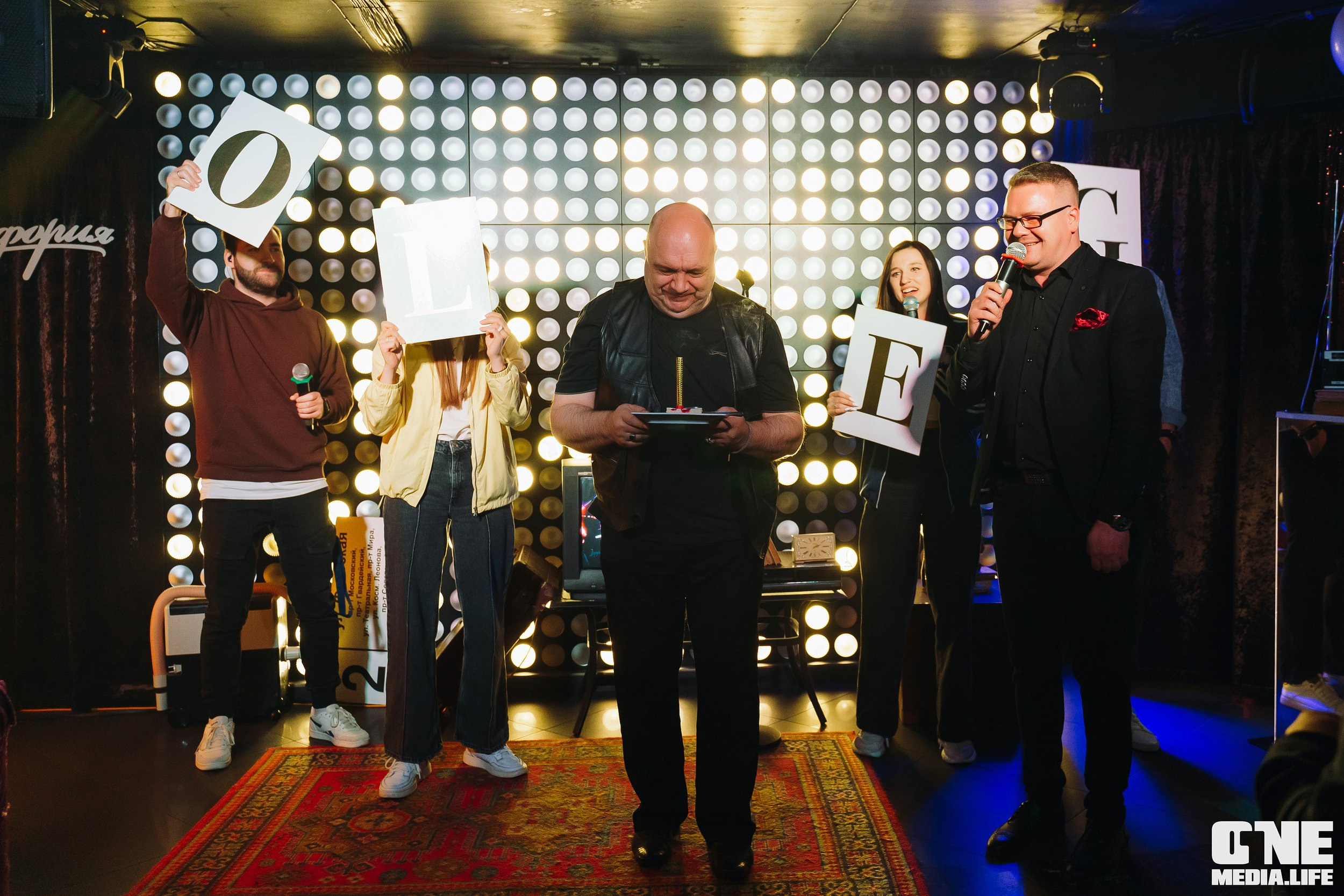 Фоторепортаж из караоке-клуба Эйфория. One Media Life: фоторепортажи, фотоотчеты с мероприятий и заведений