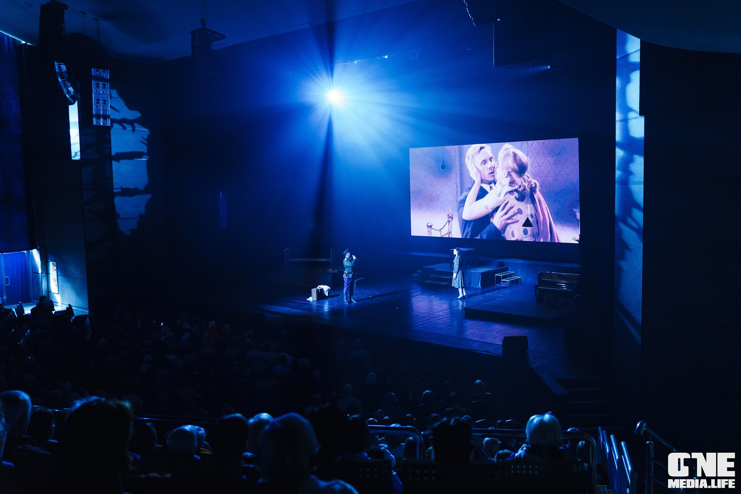 Праздничный концерт «День великой Победы» в Янтарь Холле. One Media Life: фоторепортажи, фотоотчеты с мероприятий и заведений