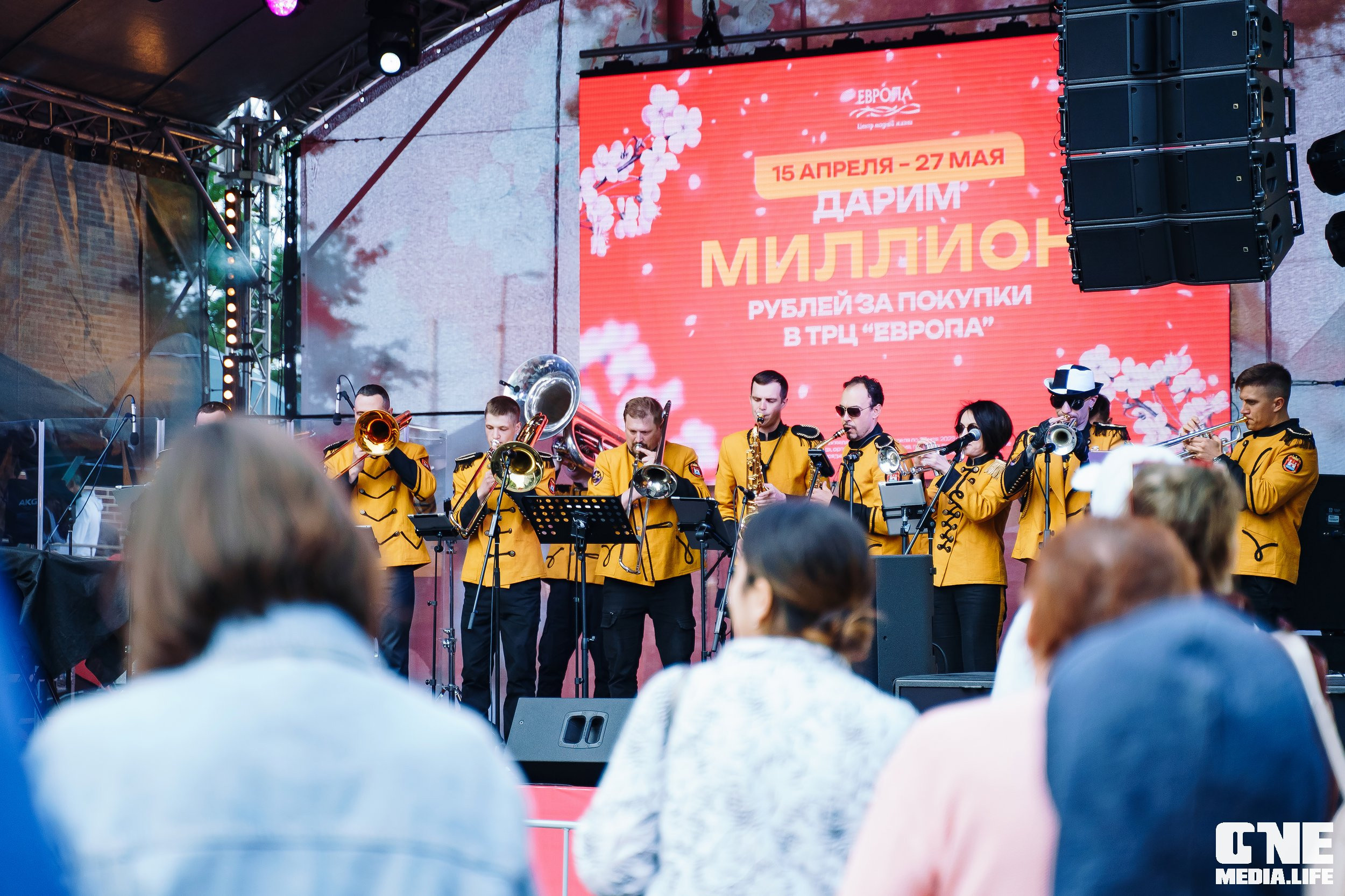 Фоторепортаж с 15-ти летия ТРЦ Европа. One Media Life: фоторепортажи, фотоотчеты с мероприятий и заведений