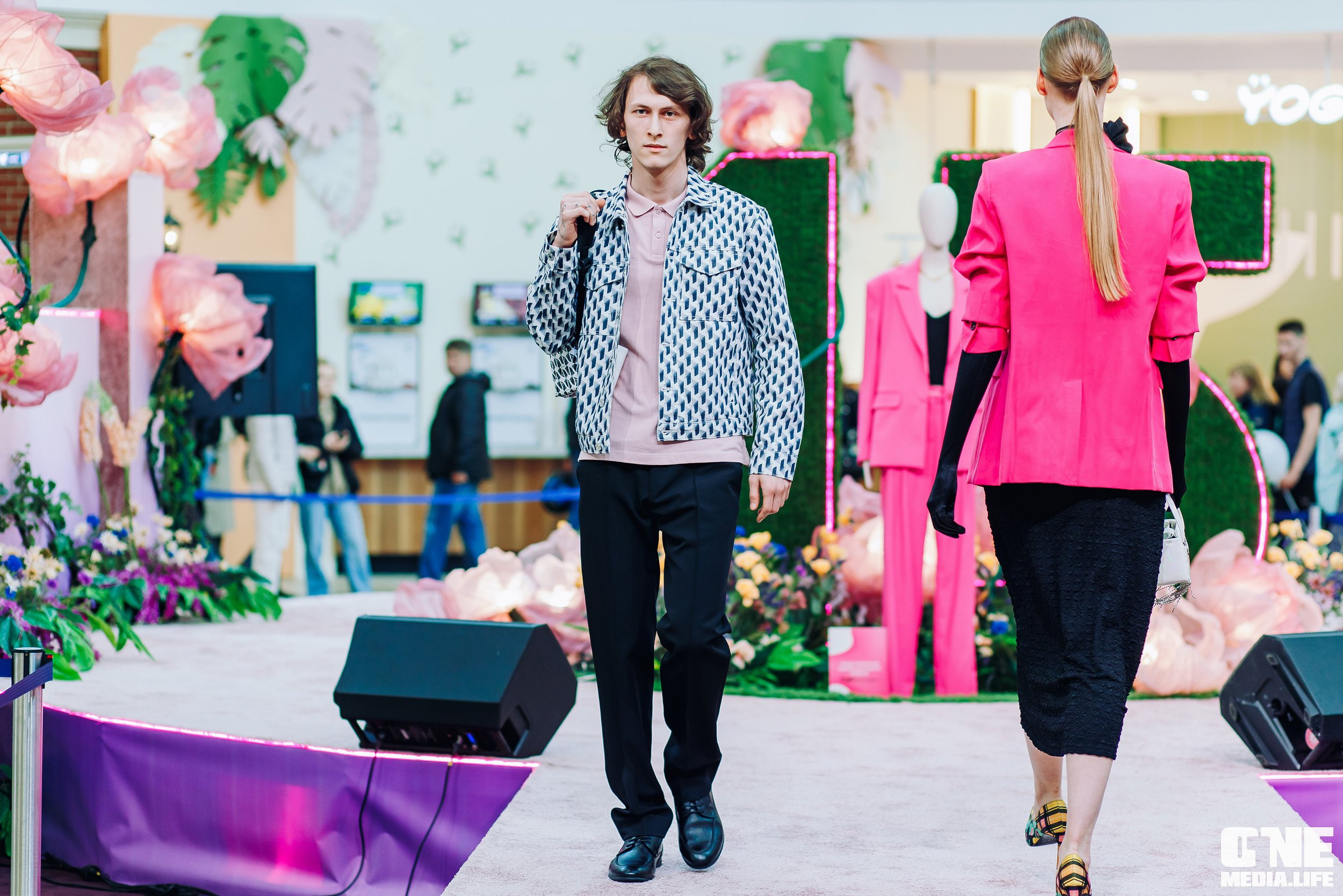 Фоторепортаж из ТРЦ Европа. One Media Life: фоторепортажи, фотоотчеты с мероприятий и заведений