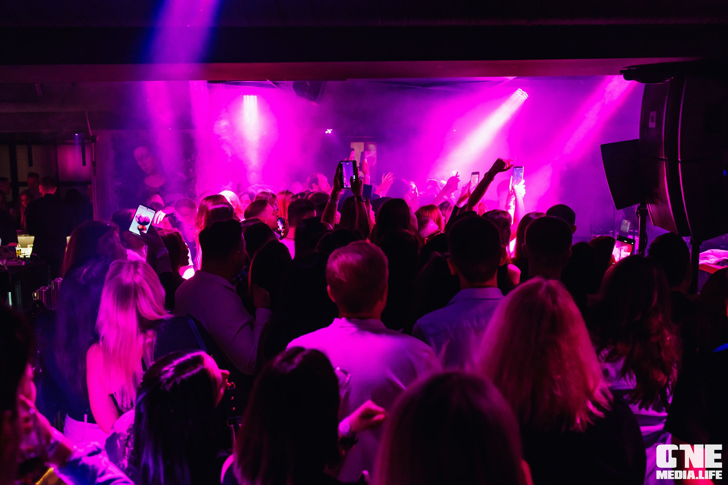 Клубный концерт в Галерее: КОСТА ЛАКОСТА. One Media Life: фоторепортажи, фотоотчеты с мероприятий и заведений