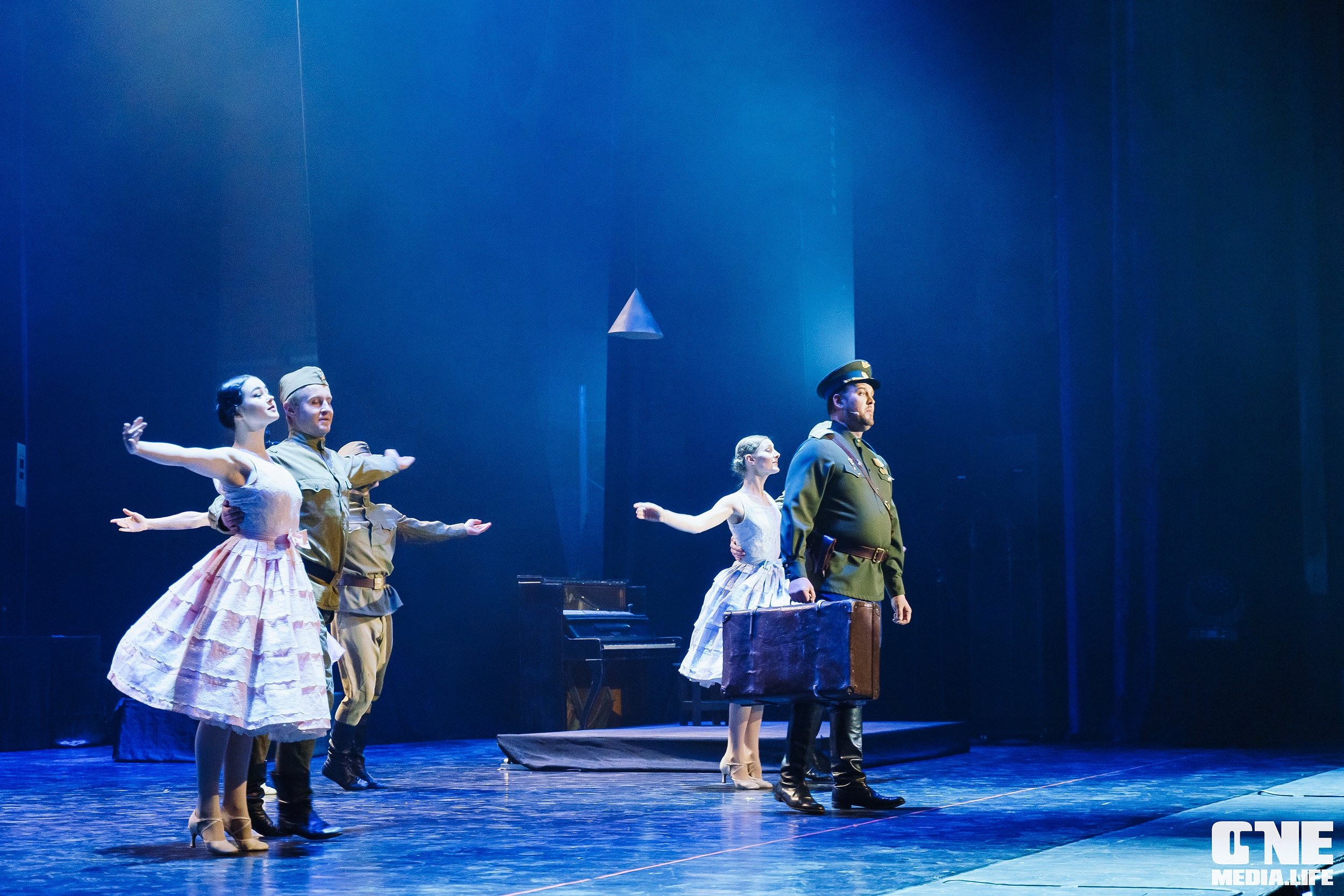 Праздничный концерт «День великой Победы» в Янтарь Холле. One Media Life: фоторепортажи, фотоотчеты с мероприятий и заведений