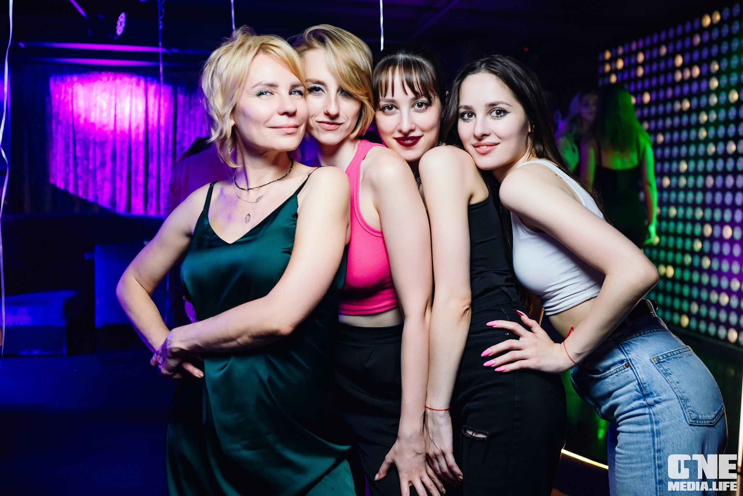 Фоторепортаж из караоке-клуба Эйфория. One Media Life: фоторепортажи, фотоотчеты с мероприятий и заведений