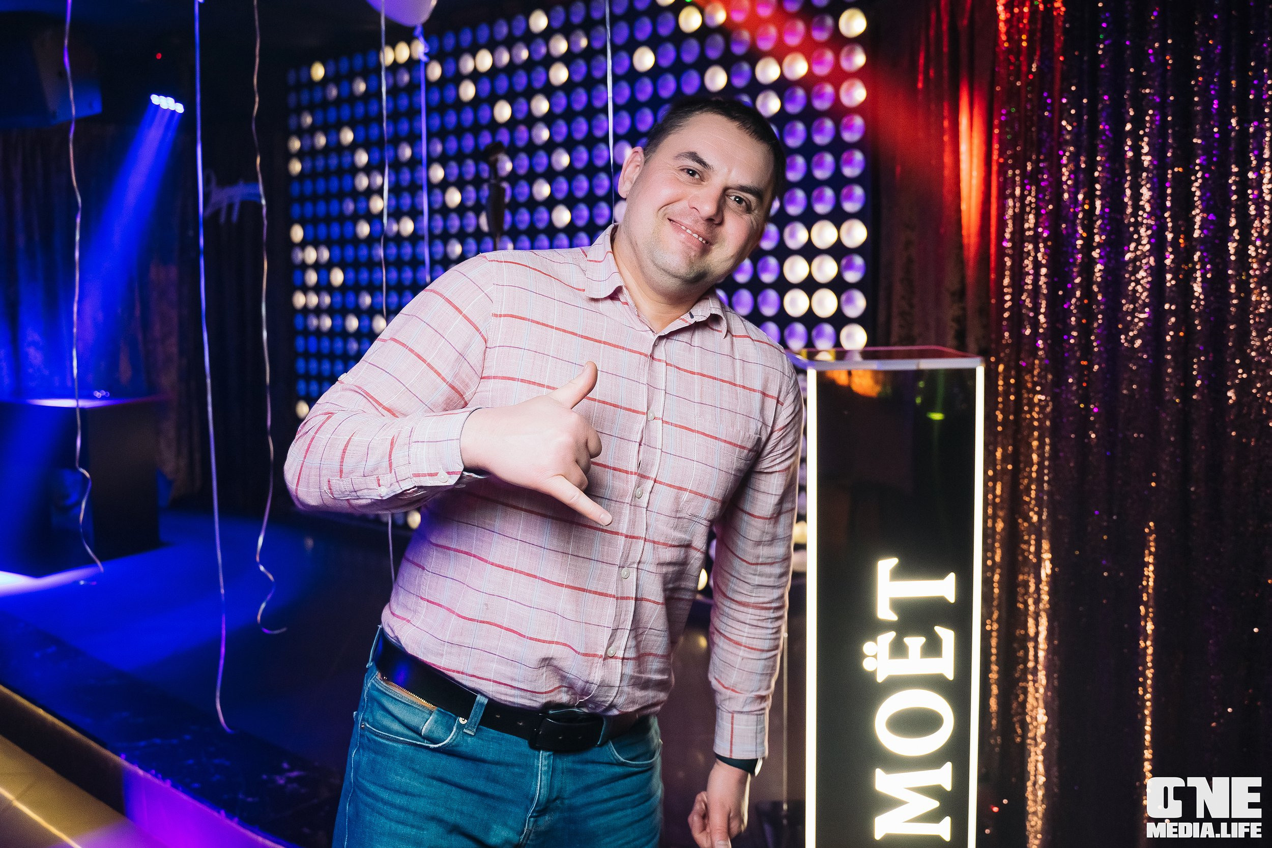 Фоторепортаж из караоке-клуба Эйфория. One Media Life: фоторепортажи, фотоотчеты с мероприятий и заведений