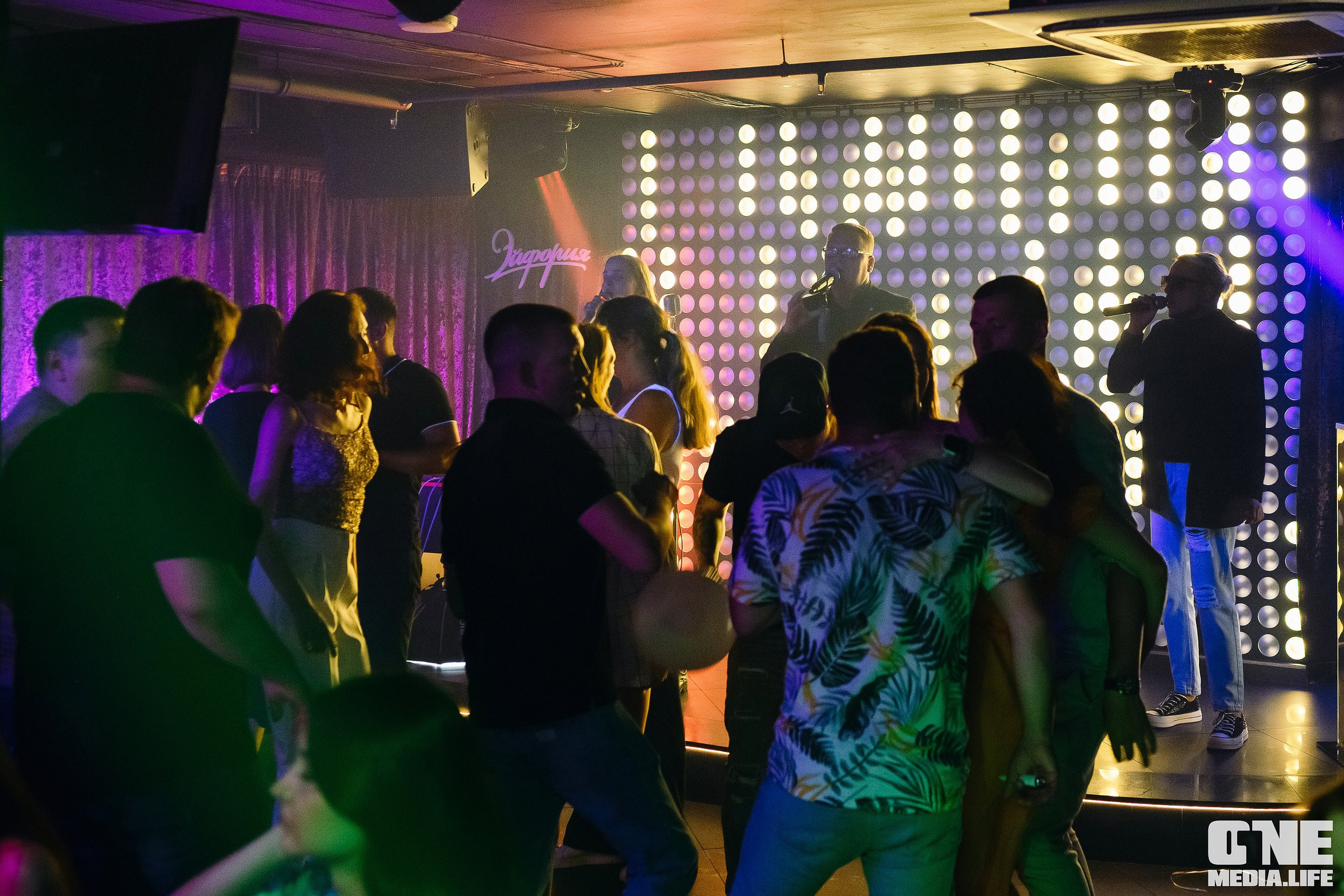 Фоторепортаж из караоке-клуба Эйфория. One Media Life: фоторепортажи, фотоотчеты с мероприятий и заведений