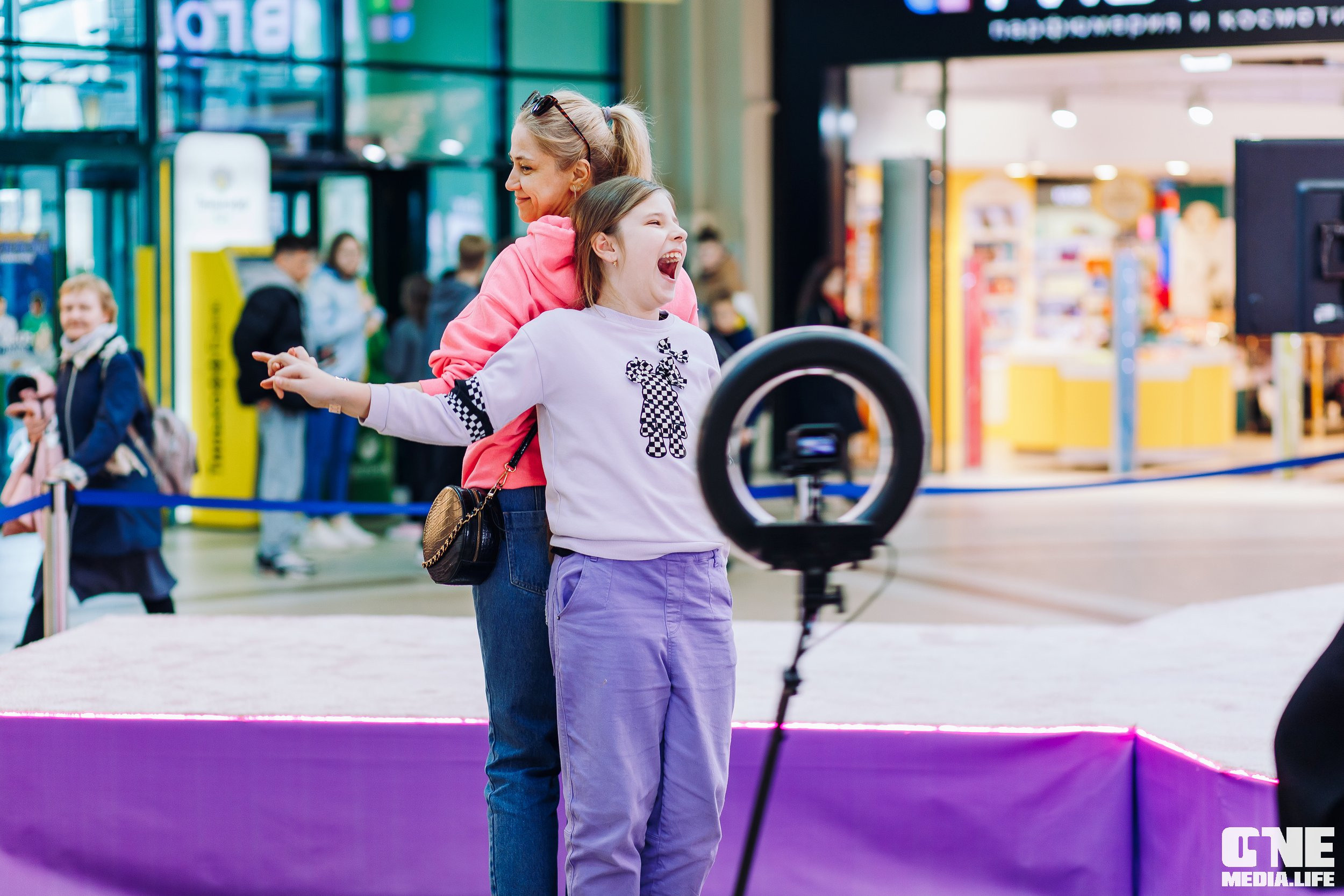 Фоторепортаж из ТРЦ Европа. One Media Life: фоторепортажи, фотоотчеты с мероприятий и заведений