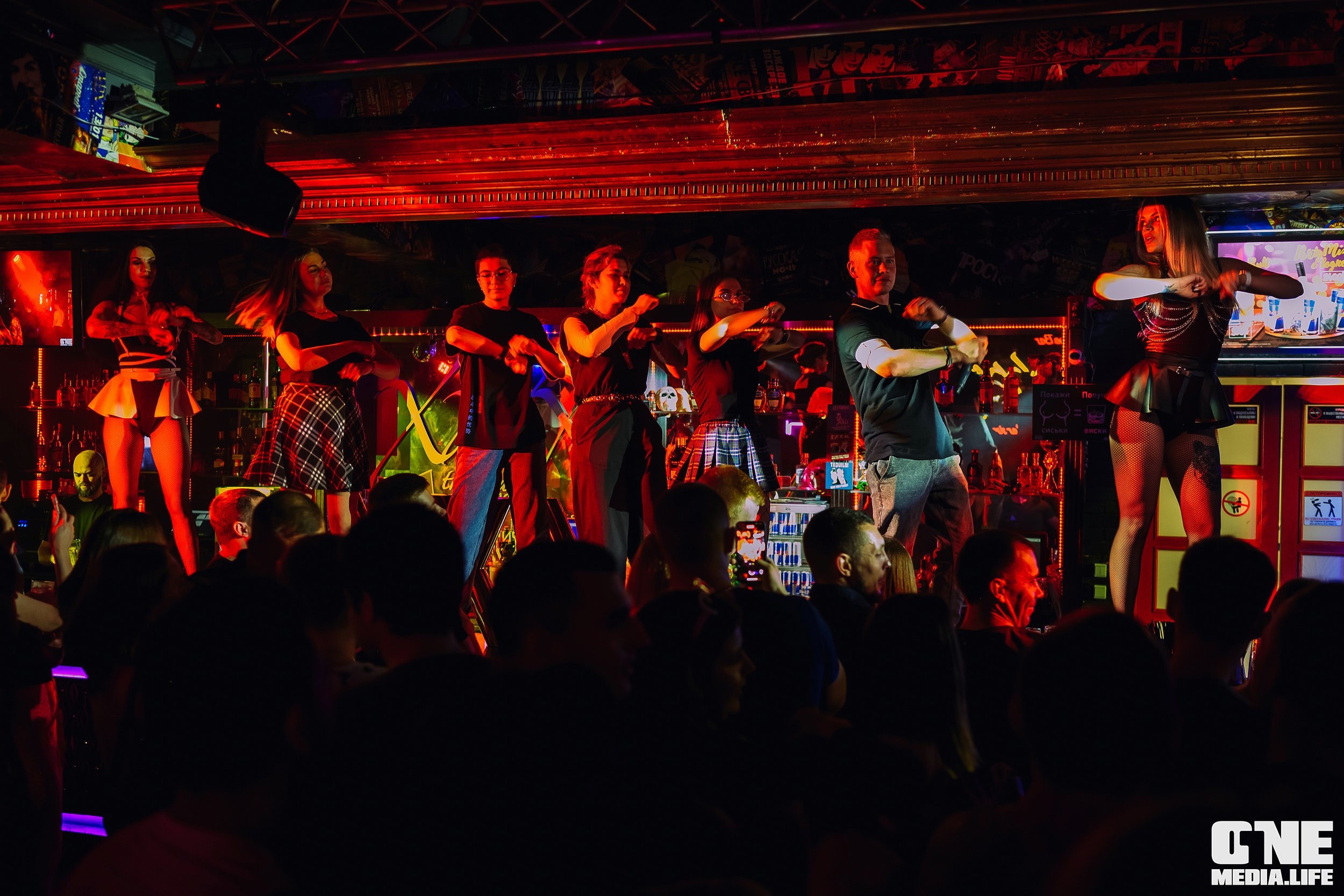Фоторепортаж из экстрим бара XxxX. One Media Life: фоторепортажи, фотоотчеты с мероприятий и заведений