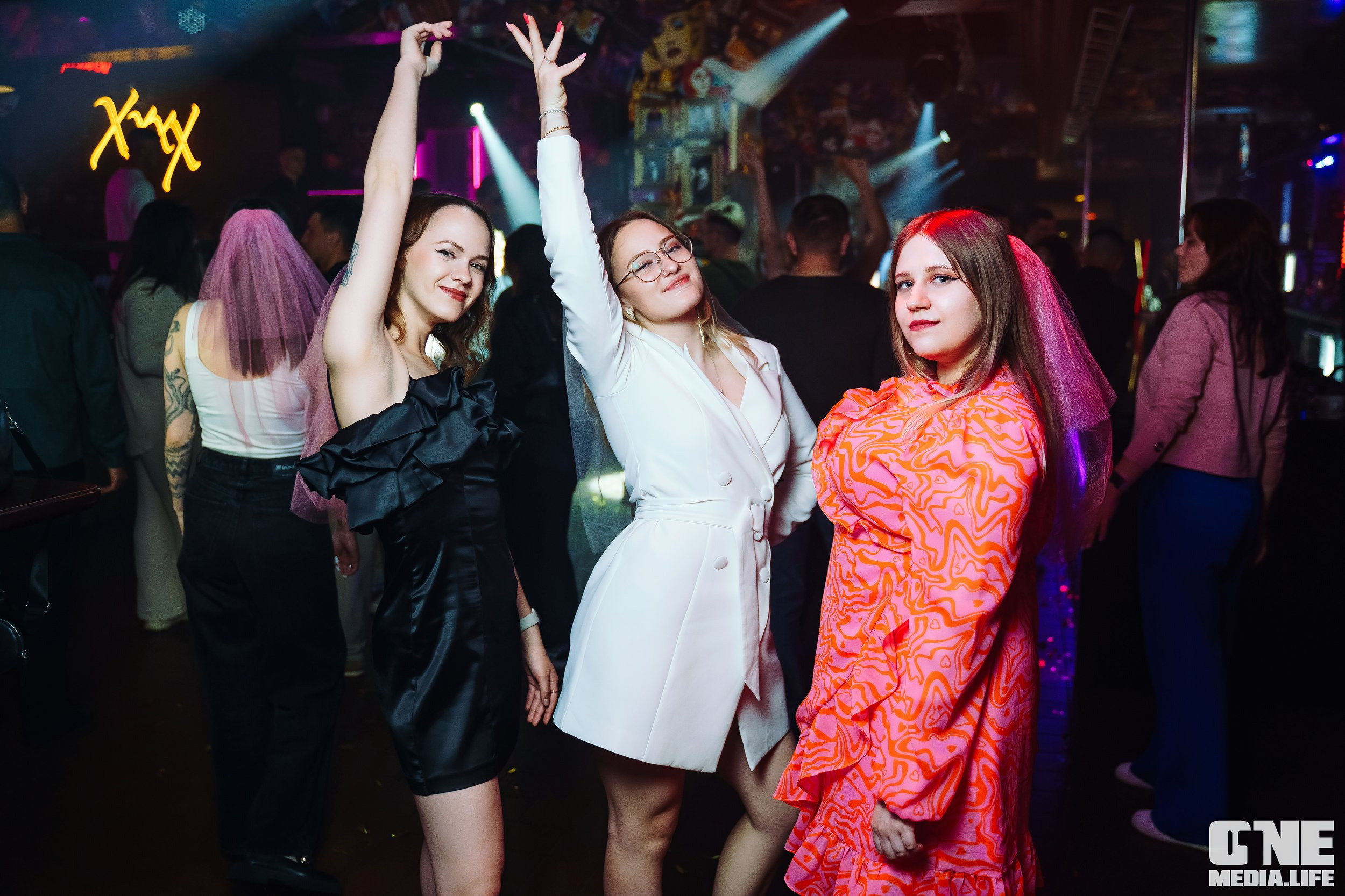 Фоторепортаж из экстрим бара XxxX. One Media Life: фоторепортажи, фотоотчеты с мероприятий и заведений