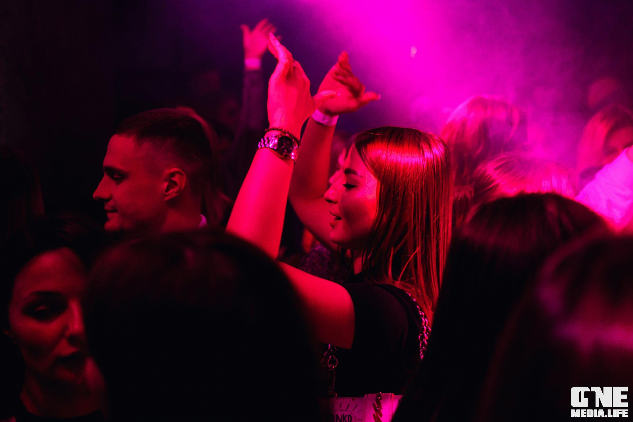 Клубный концерт в Галерее: КОСТА ЛАКОСТА. One Media Life: фоторепортажи, фотоотчеты с мероприятий и заведений