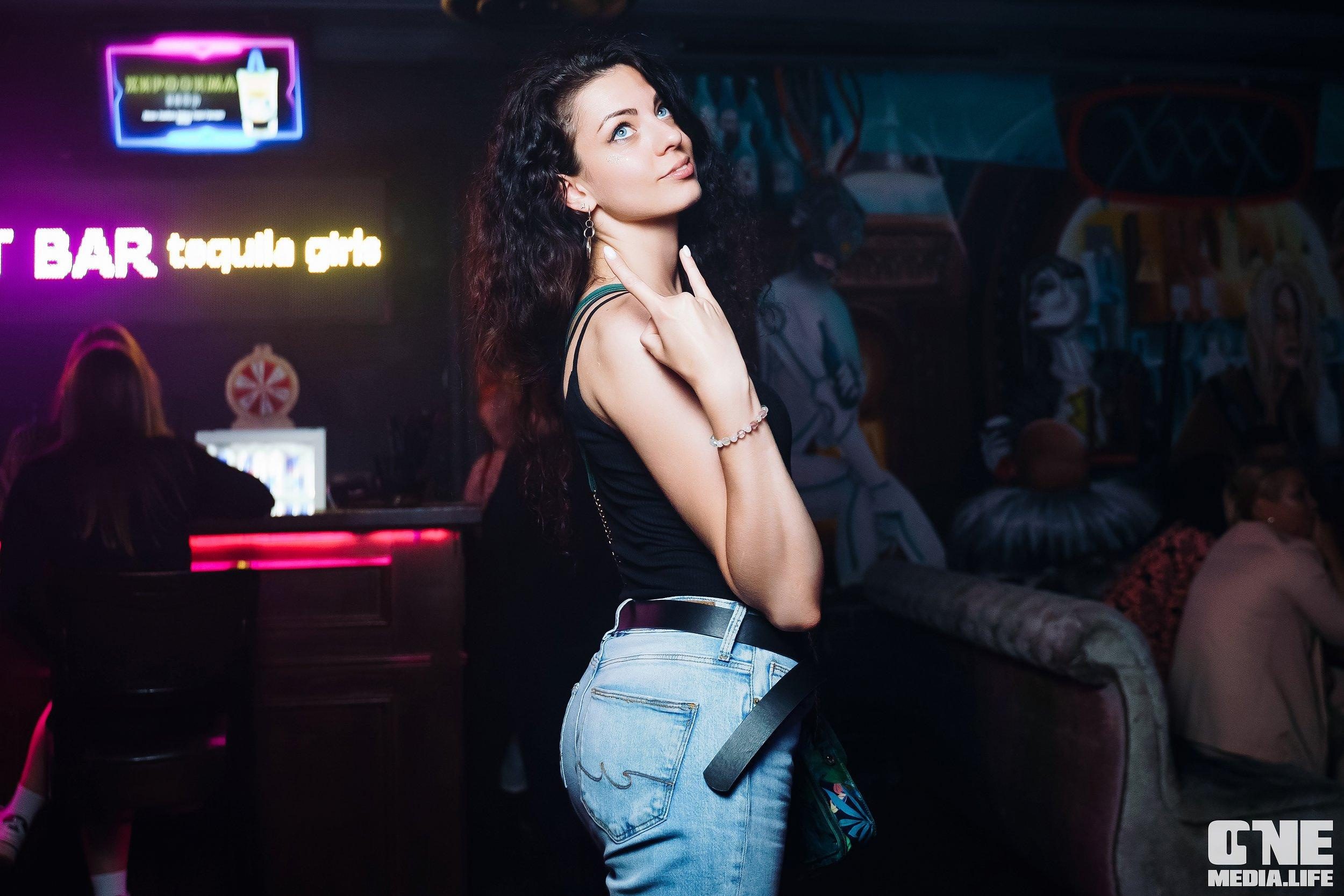 Фоторепортаж из экстрим бара XxxX. One Media Life: фоторепортажи, фотоотчеты с мероприятий и заведений