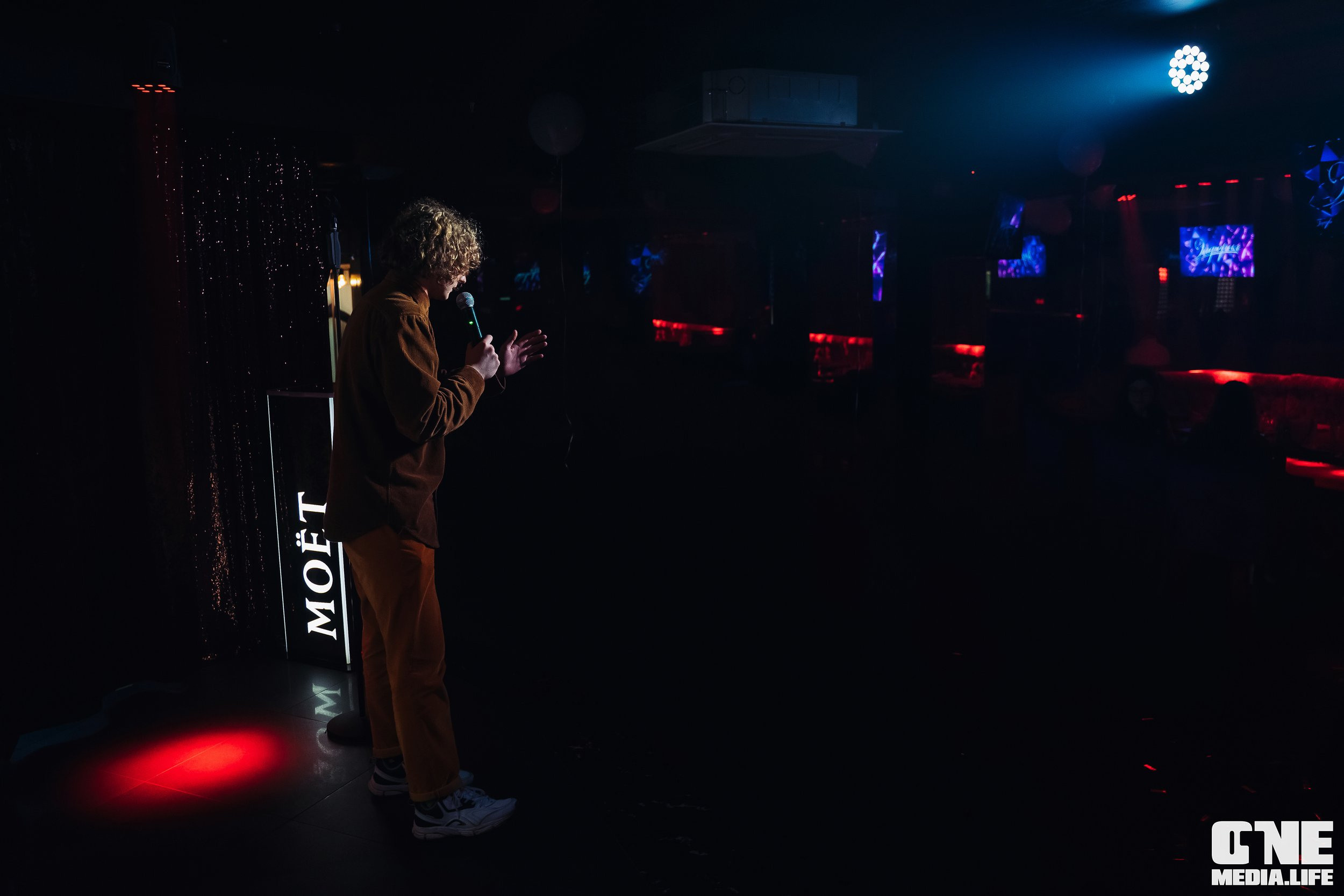 Фоторепортаж из караоке-клуба Эйфория. One Media Life: фоторепортажи, фотоотчеты с мероприятий и заведений