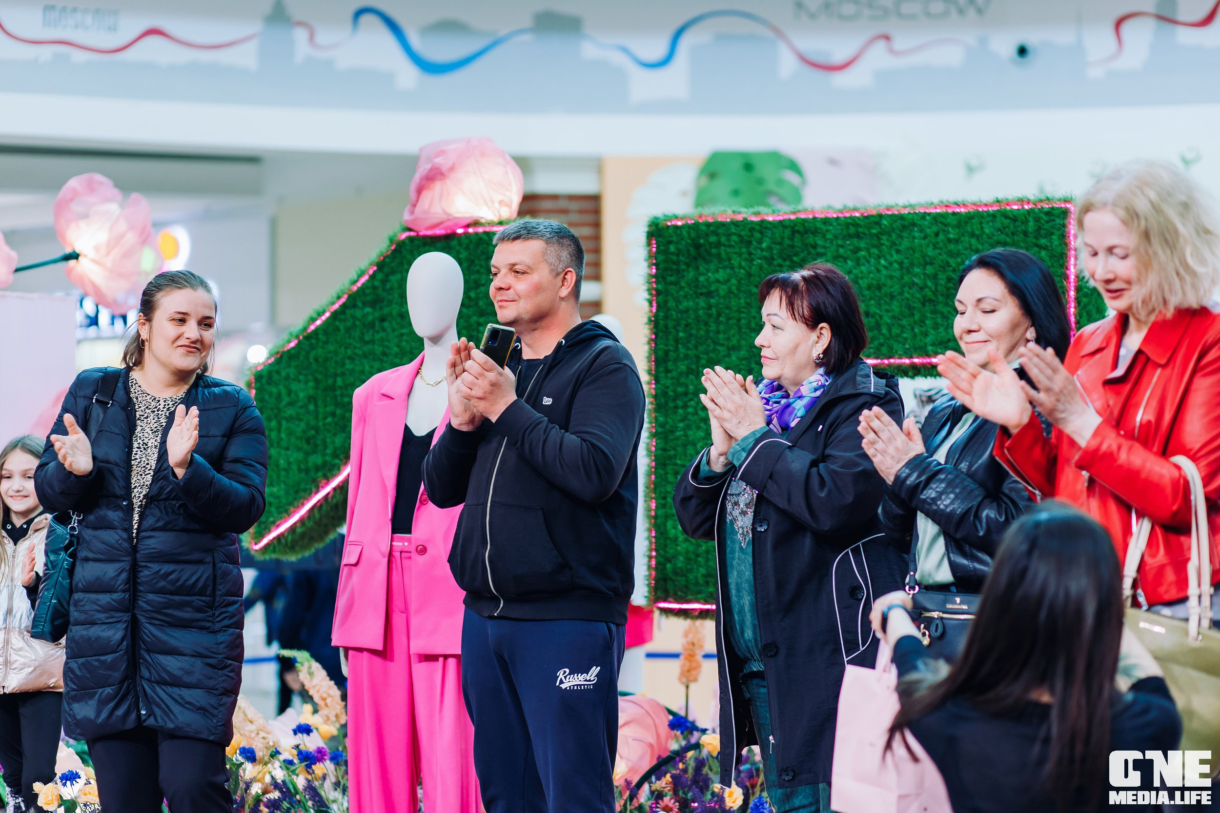 Фоторепортаж из ТРЦ Европа. One Media Life: фоторепортажи, фотоотчеты с мероприятий и заведений