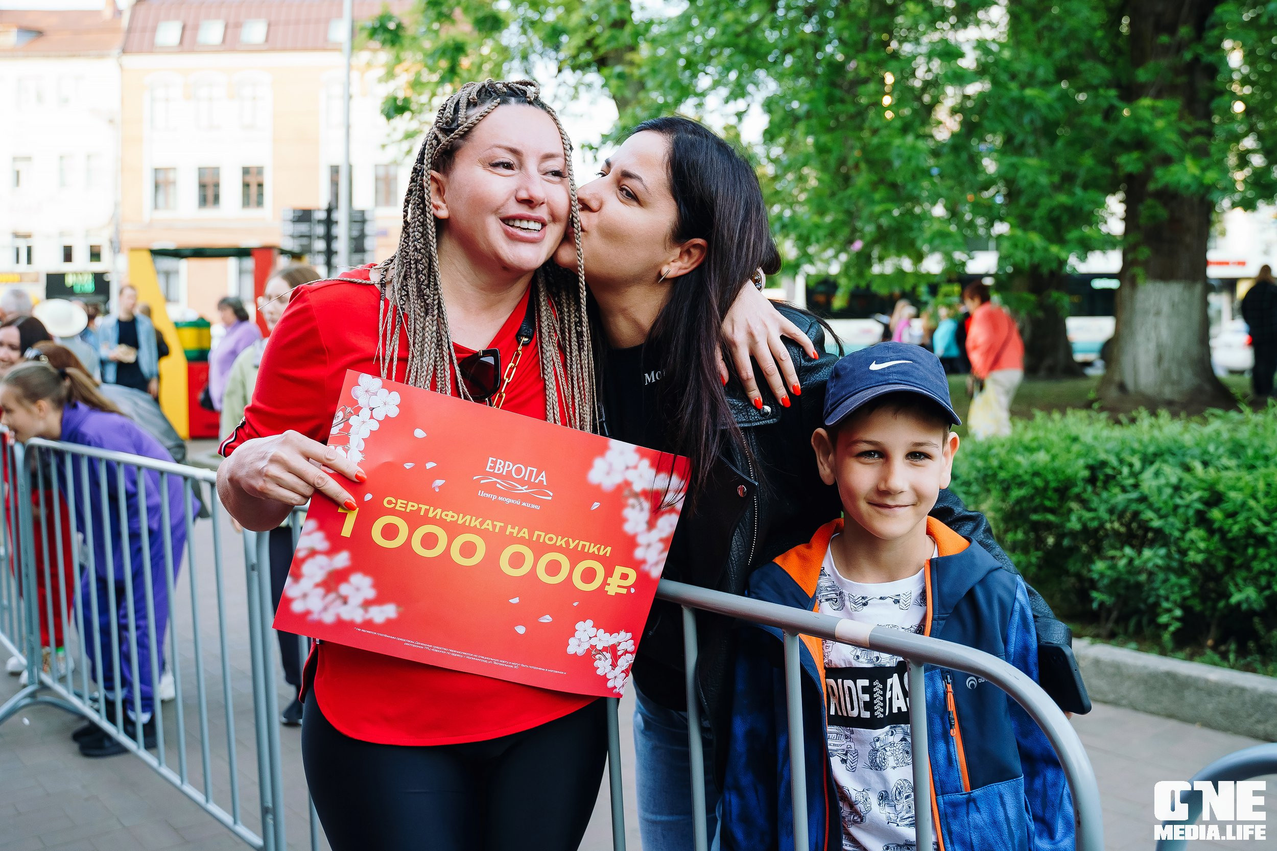 Фоторепортаж с 15-ти летия ТРЦ Европа. One Media Life: фоторепортажи, фотоотчеты с мероприятий и заведений