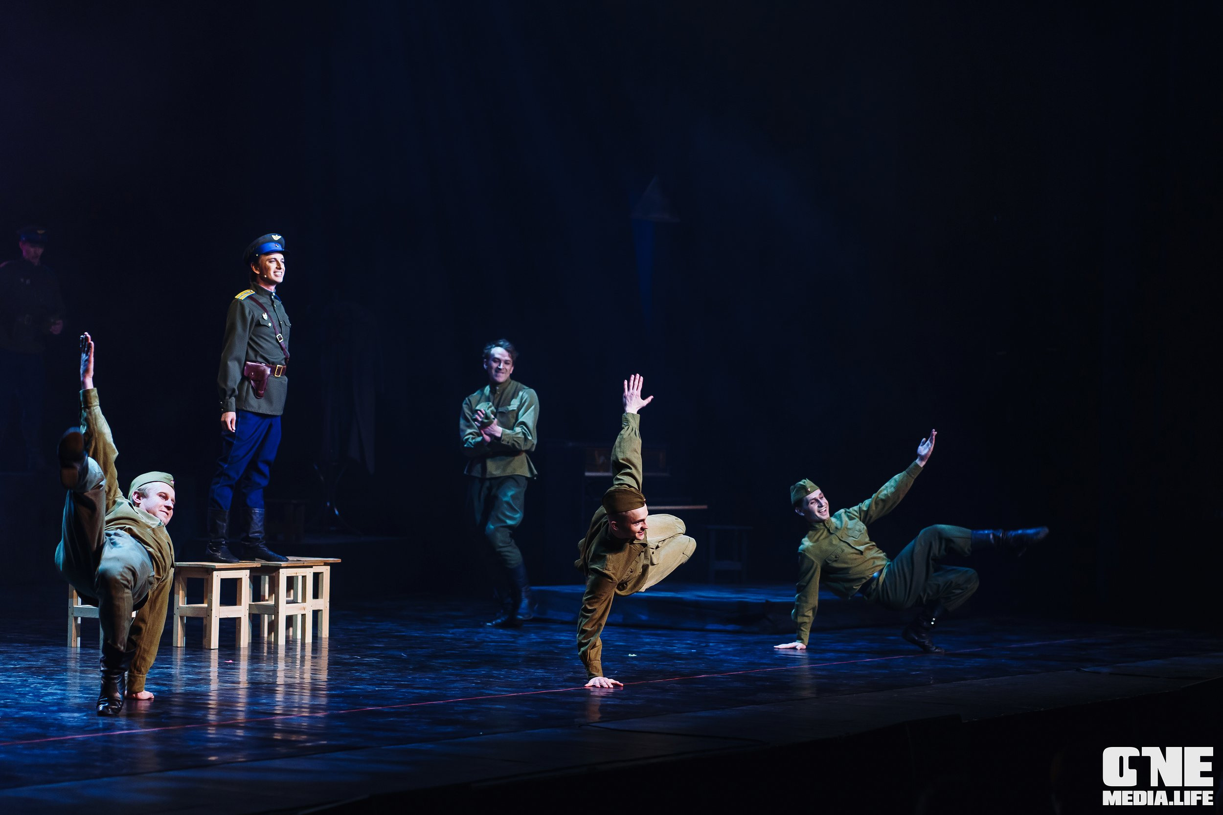 Праздничный концерт «День великой Победы» в Янтарь Холле. One Media Life: фоторепортажи, фотоотчеты с мероприятий и заведений