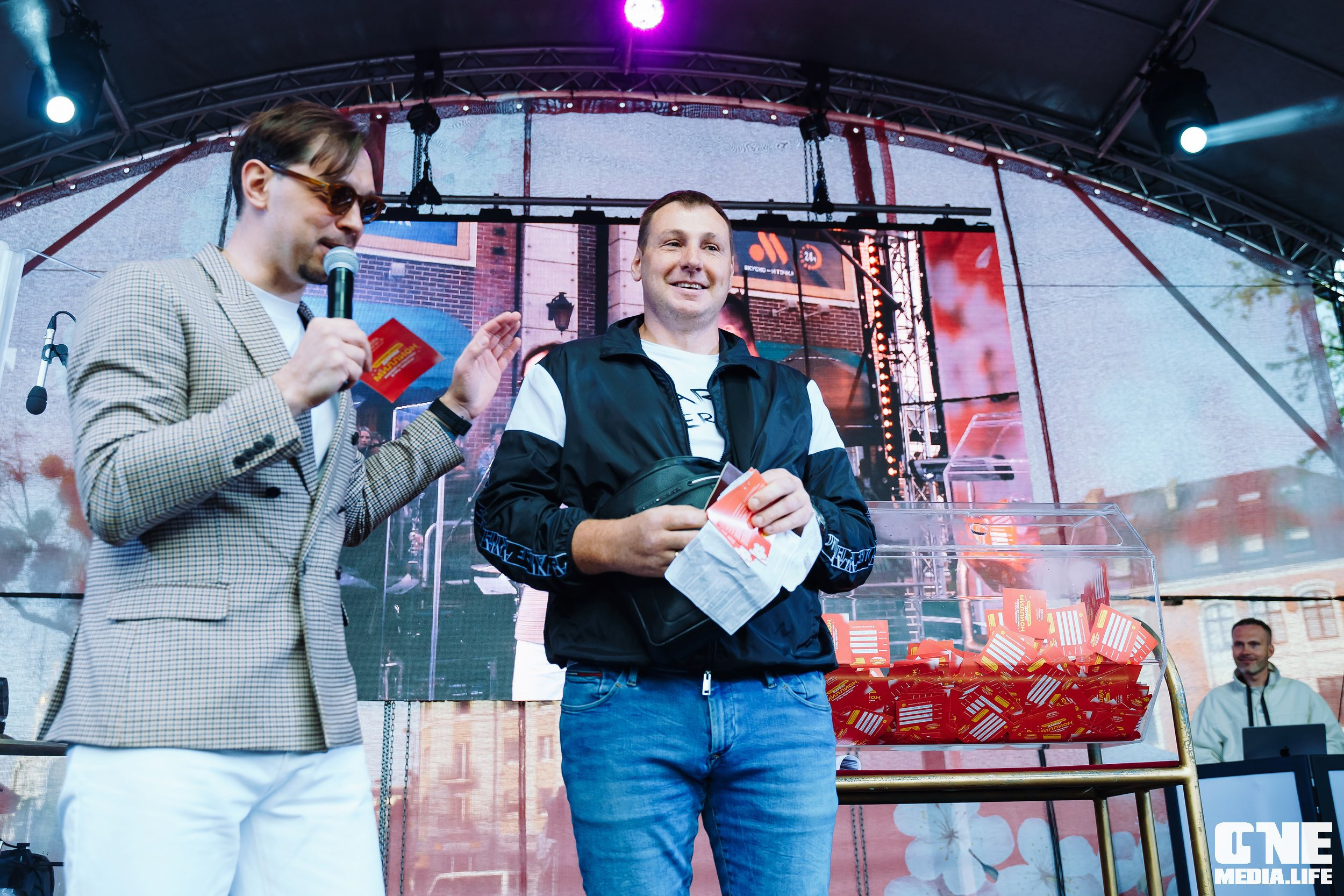 Фоторепортаж с 15-ти летия ТРЦ Европа. One Media Life: фоторепортажи, фотоотчеты с мероприятий и заведений