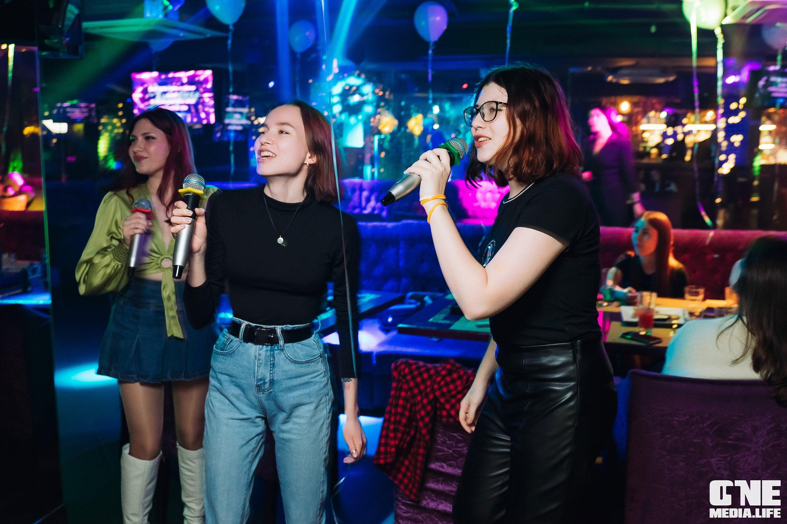 Фоторепортаж из караоке-клуба Эйфория. One Media Life: фоторепортажи, фотоотчеты с мероприятий и заведений