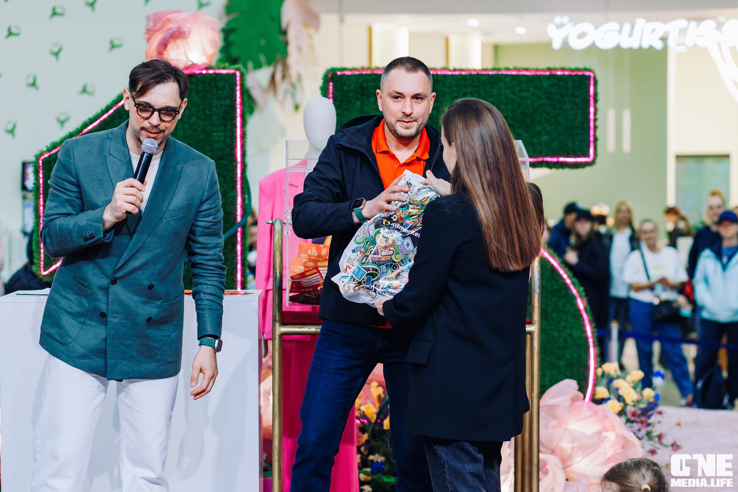 Фоторепортаж из ТРЦ Европа. One Media Life: фоторепортажи, фотоотчеты с мероприятий и заведений