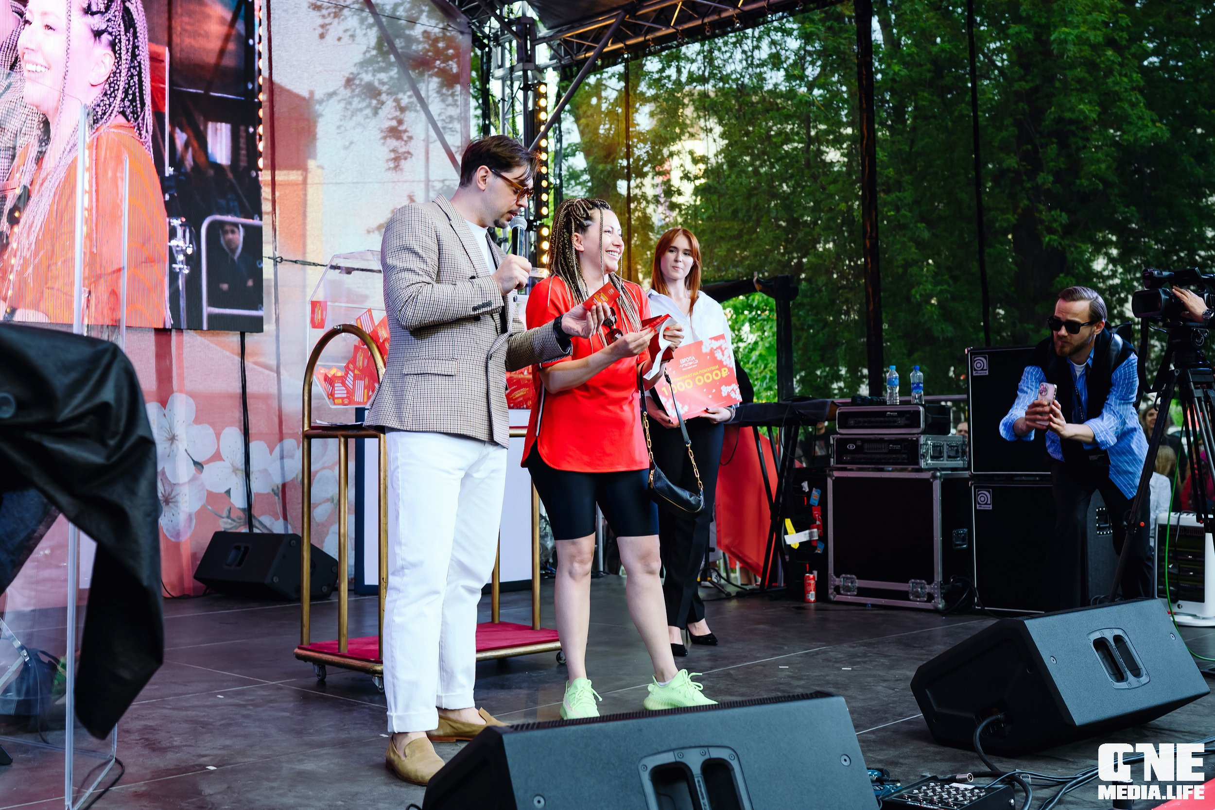 Фоторепортаж с 15-ти летия ТРЦ Европа. One Media Life: фоторепортажи, фотоотчеты с мероприятий и заведений