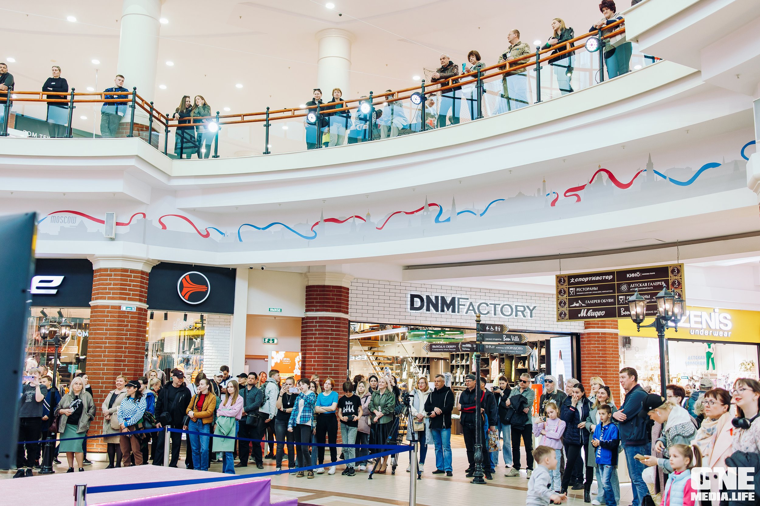 Фоторепортаж из ТРЦ Европа. One Media Life: фоторепортажи, фотоотчеты с мероприятий и заведений
