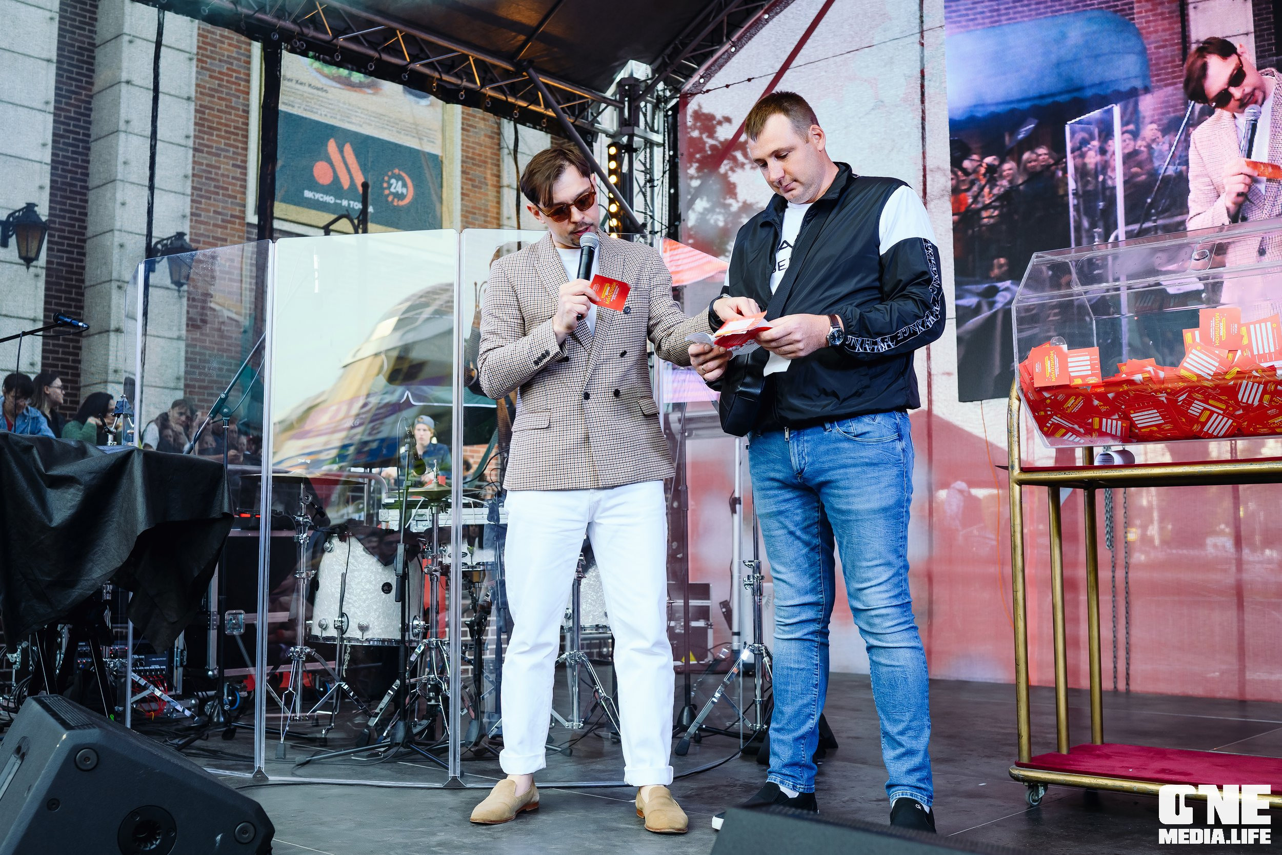 Фоторепортаж с 15-ти летия ТРЦ Европа. One Media Life: фоторепортажи, фотоотчеты с мероприятий и заведений