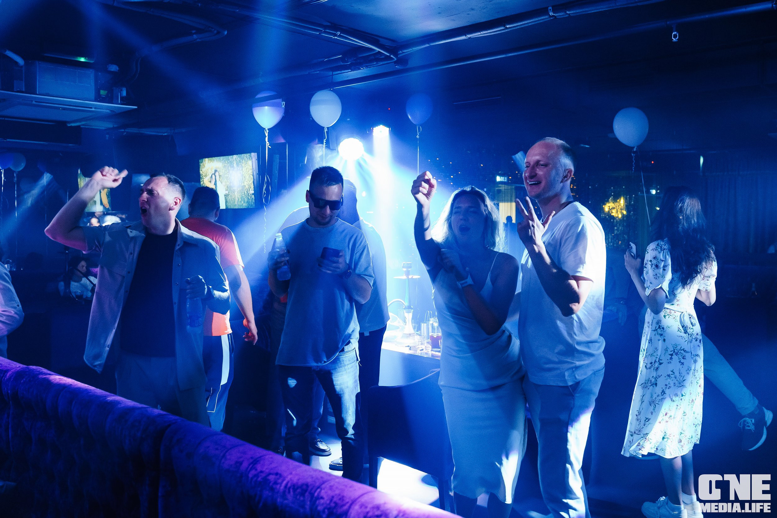 Фотоотчет из караоке-клуба Эйфория. One Media Life: фоторепортажи, фотоотчеты с мероприятий и заведений