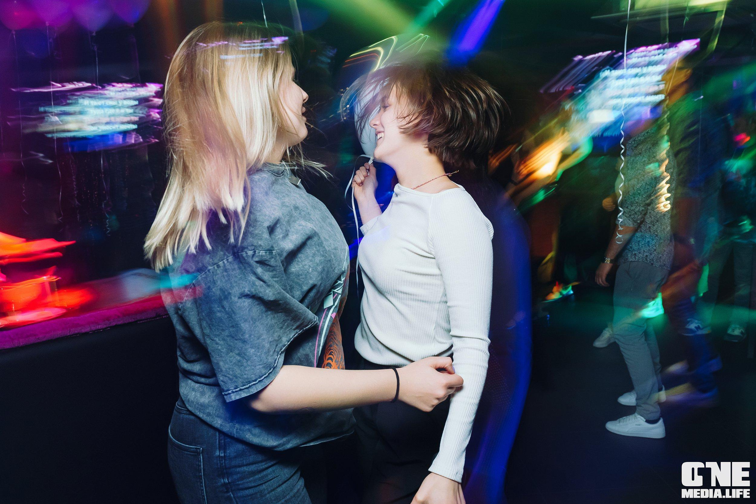 Фоторепортаж из караоке-клуба Эйфория. One Media Life: фоторепортажи, фотоотчеты с мероприятий и заведений