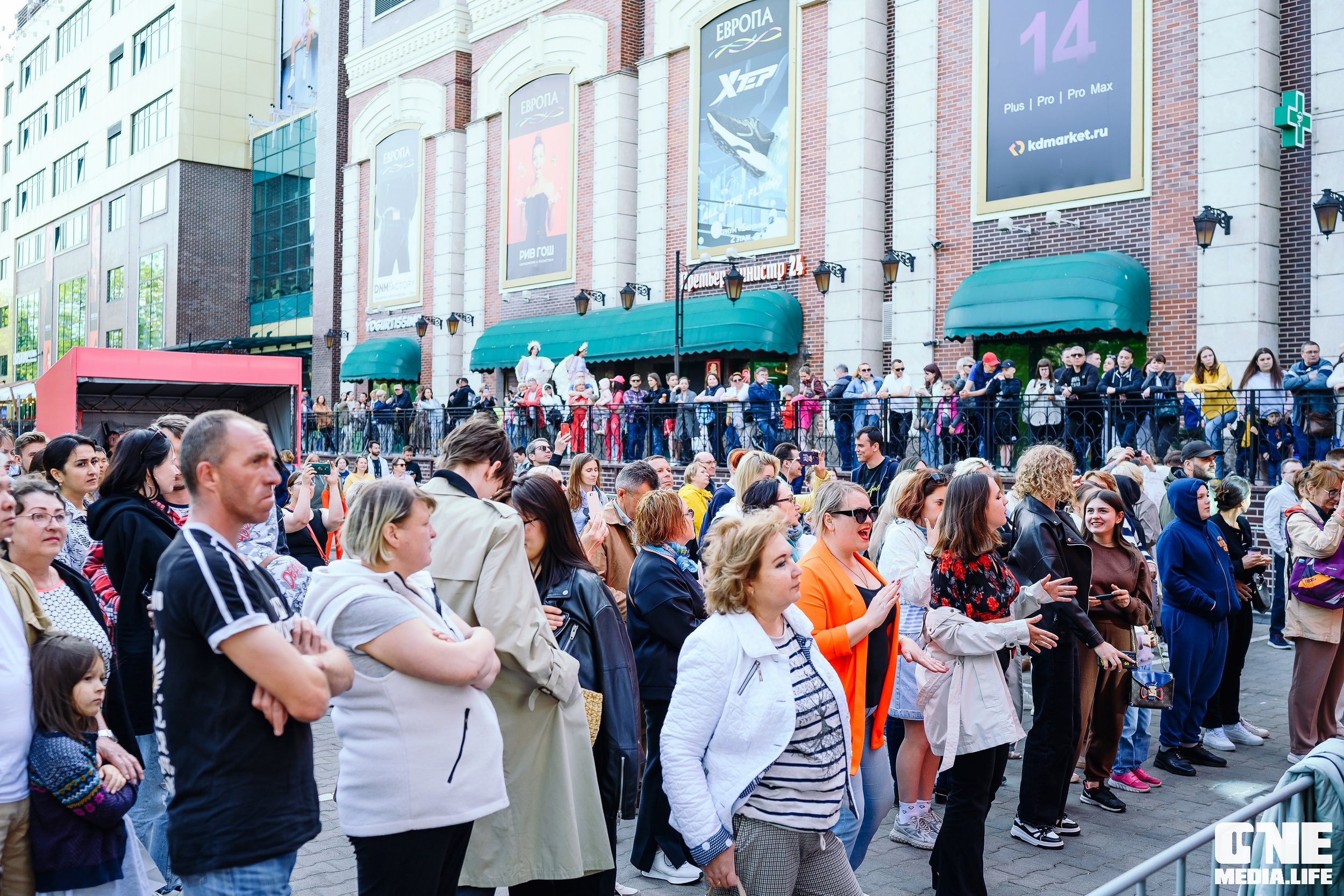 Фоторепортаж с 15-ти летия ТРЦ Европа. One Media Life: фоторепортажи, фотоотчеты с мероприятий и заведений
