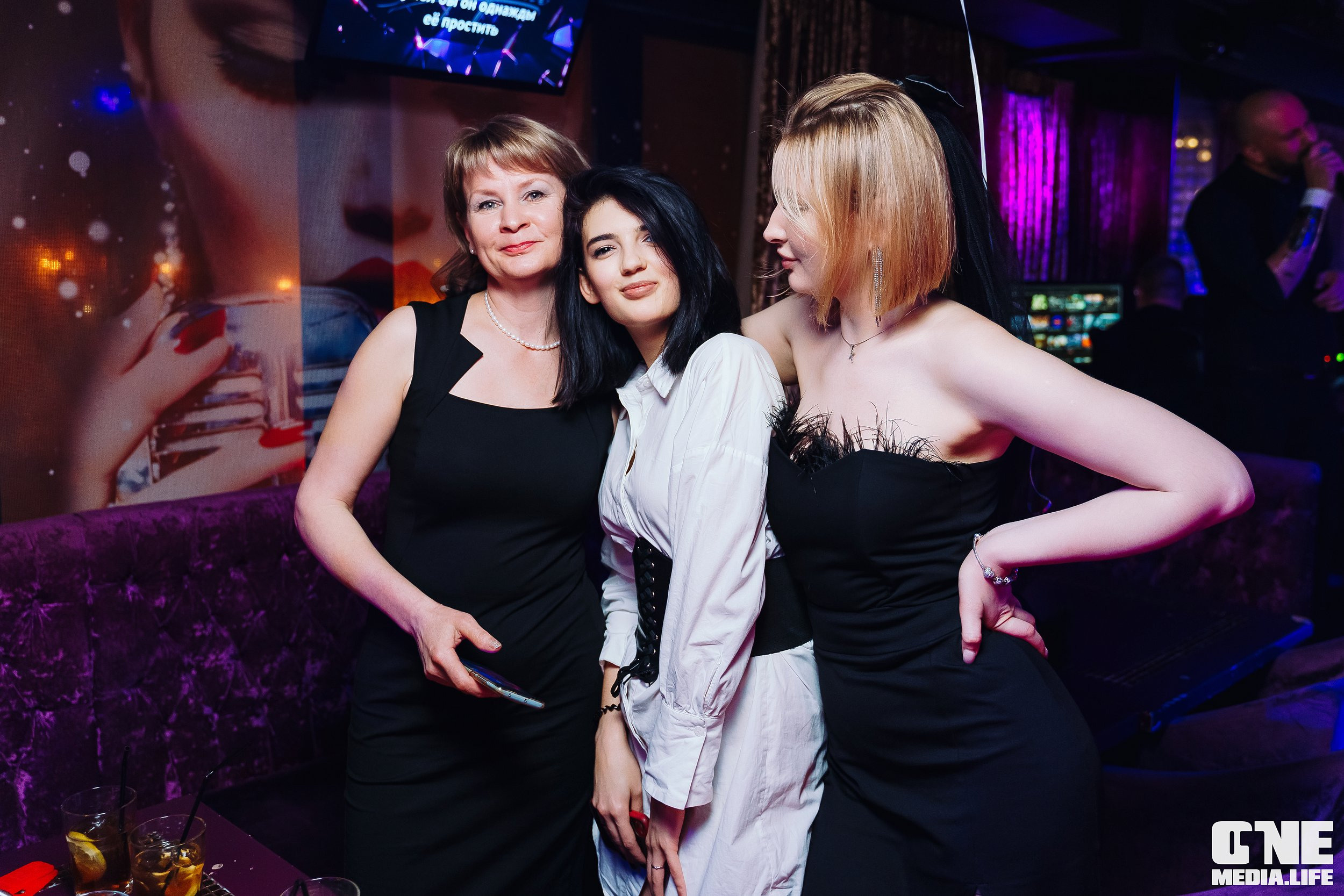 Фоторепортаж из караоке-клуба Эйфория. One Media Life: фоторепортажи, фотоотчеты с мероприятий и заведений