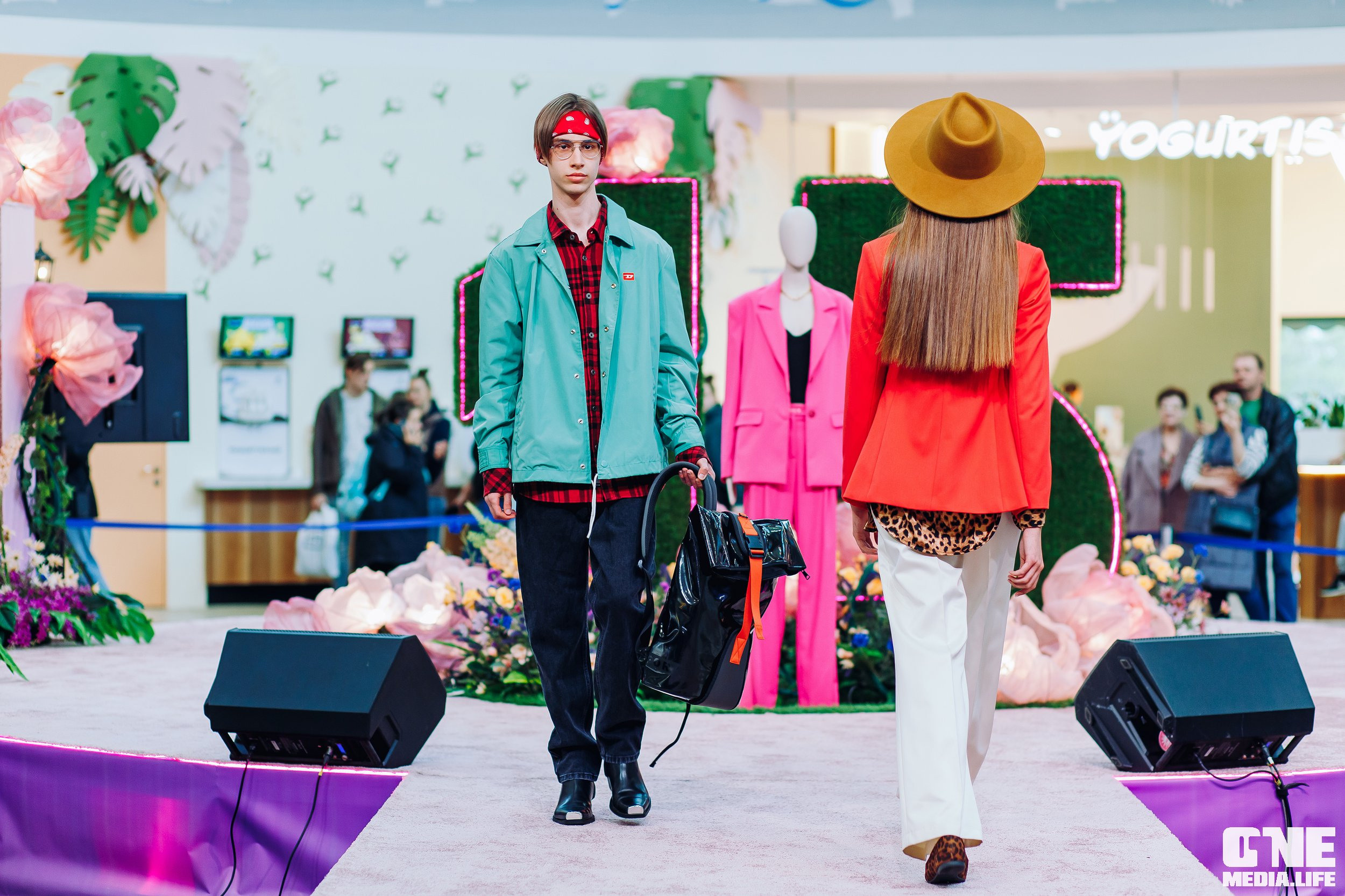 Фоторепортаж из ТРЦ Европа. One Media Life: фоторепортажи, фотоотчеты с мероприятий и заведений