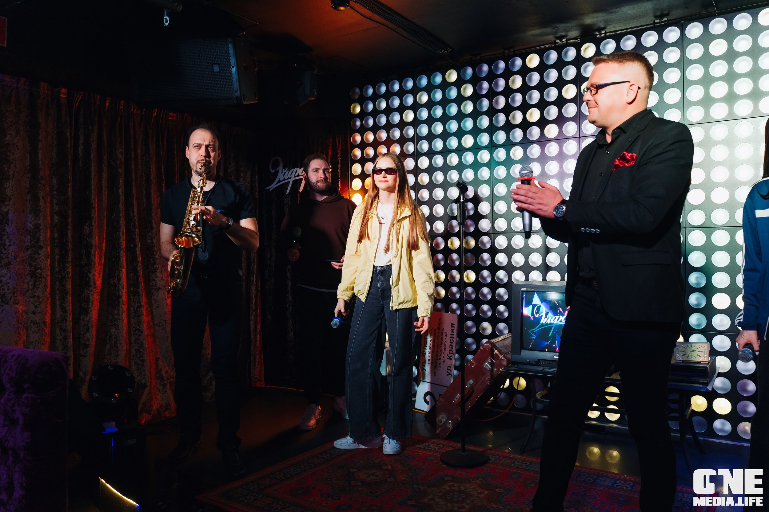 Фоторепортаж из караоке-клуба Эйфория. One Media Life: фоторепортажи, фотоотчеты с мероприятий и заведений