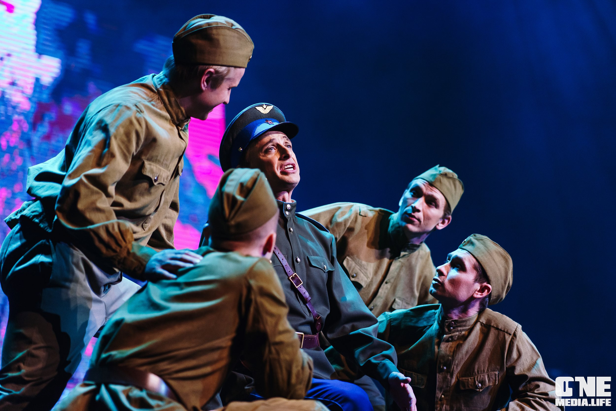 Праздничный концерт «День великой Победы» в Янтарь Холле. One Media Life: фоторепортажи, фотоотчеты с мероприятий и заведений