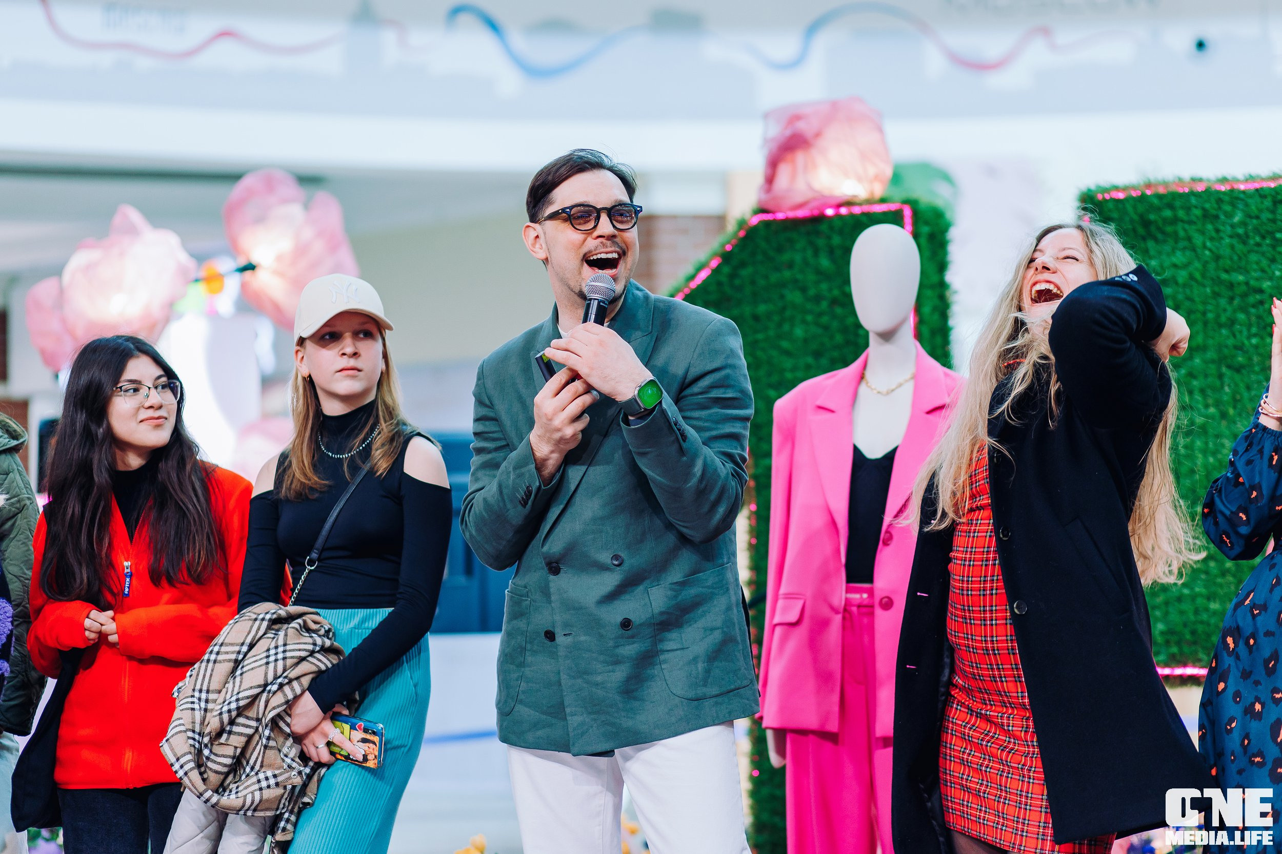 Фоторепортаж из ТРЦ Европа. One Media Life: фоторепортажи, фотоотчеты с мероприятий и заведений