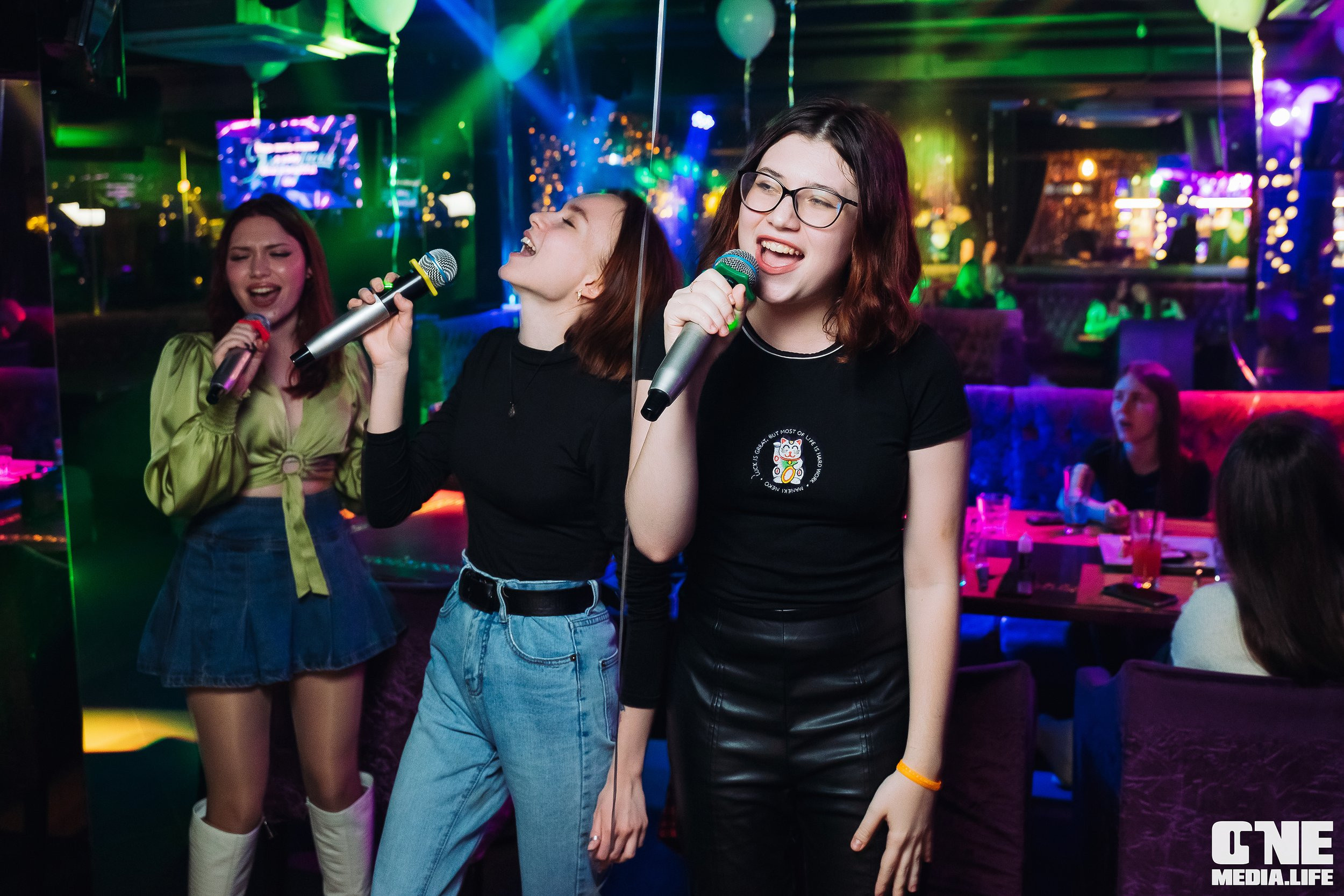 Фоторепортаж из караоке-клуба Эйфория. One Media Life: фоторепортажи, фотоотчеты с мероприятий и заведений