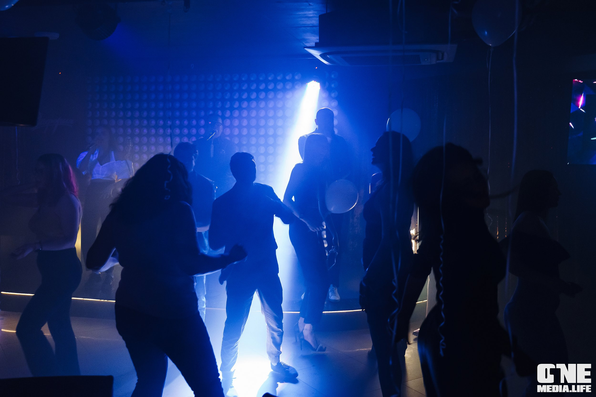 Фоторепортаж из караоке-клуба Эйфория. One Media Life: фоторепортажи, фотоотчеты с мероприятий и заведений