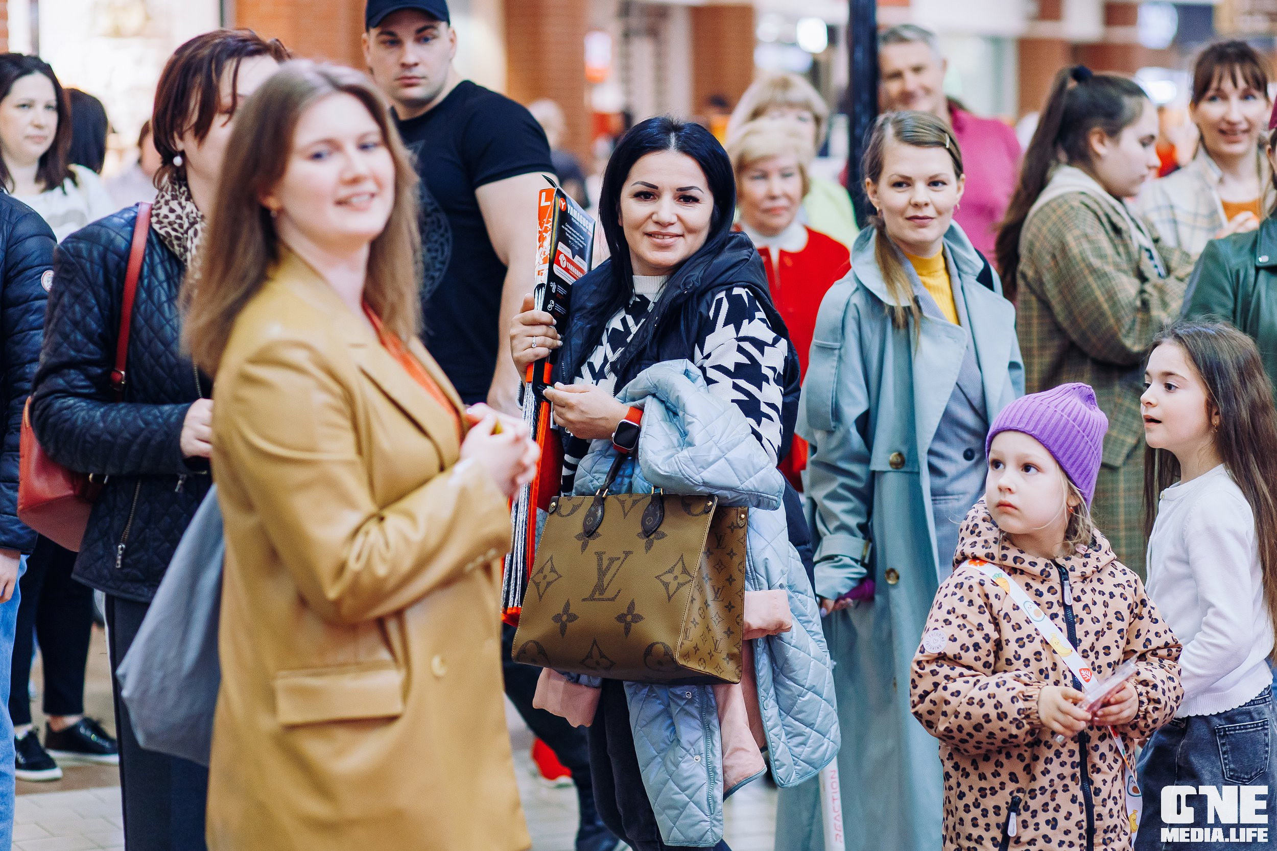 Фоторепортаж из ТРЦ Европа. One Media Life: фоторепортажи, фотоотчеты с мероприятий и заведений