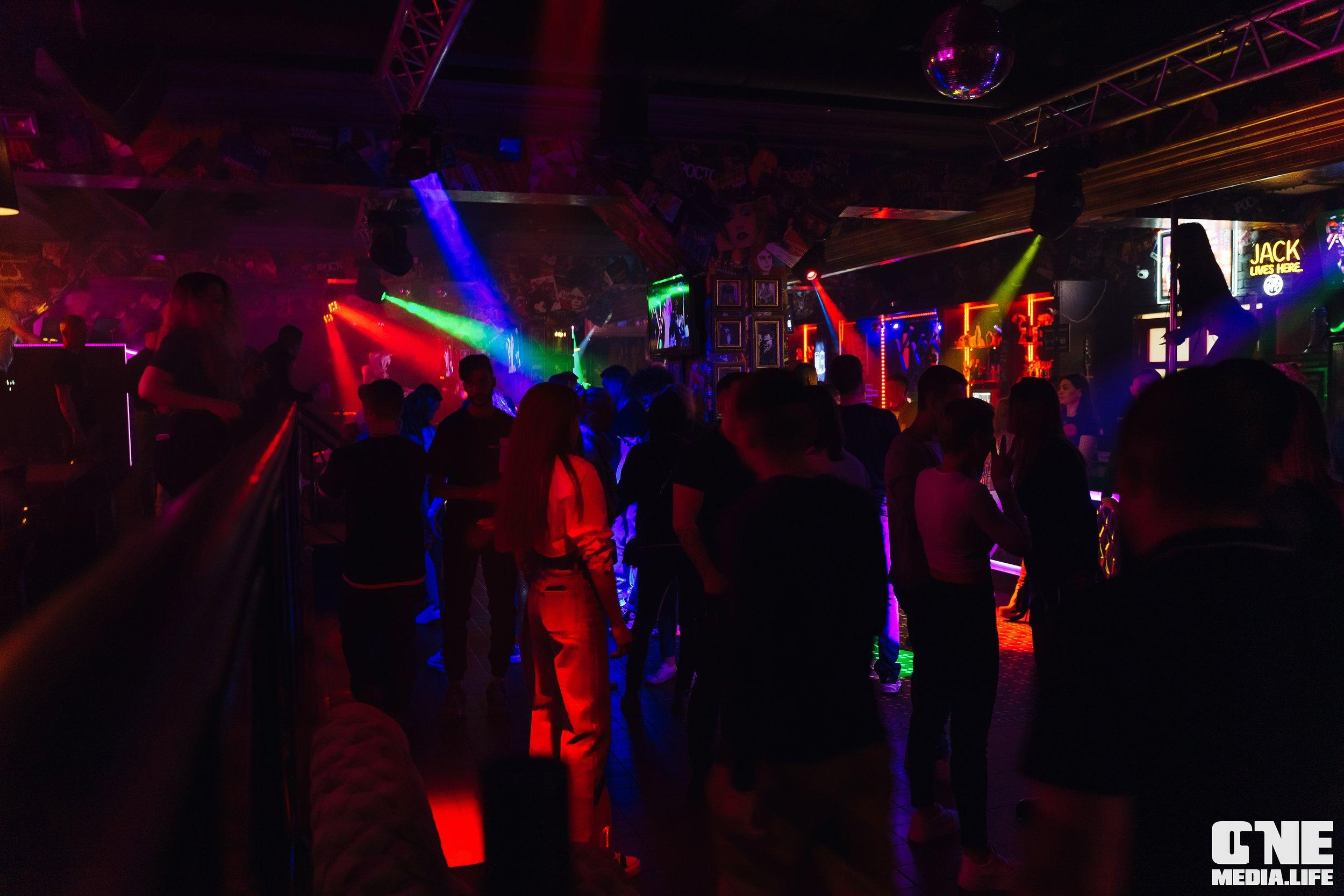 Фоторепортаж из караоке-клуба Эйфория. One Media Life: фоторепортажи, фотоотчеты с мероприятий и заведений