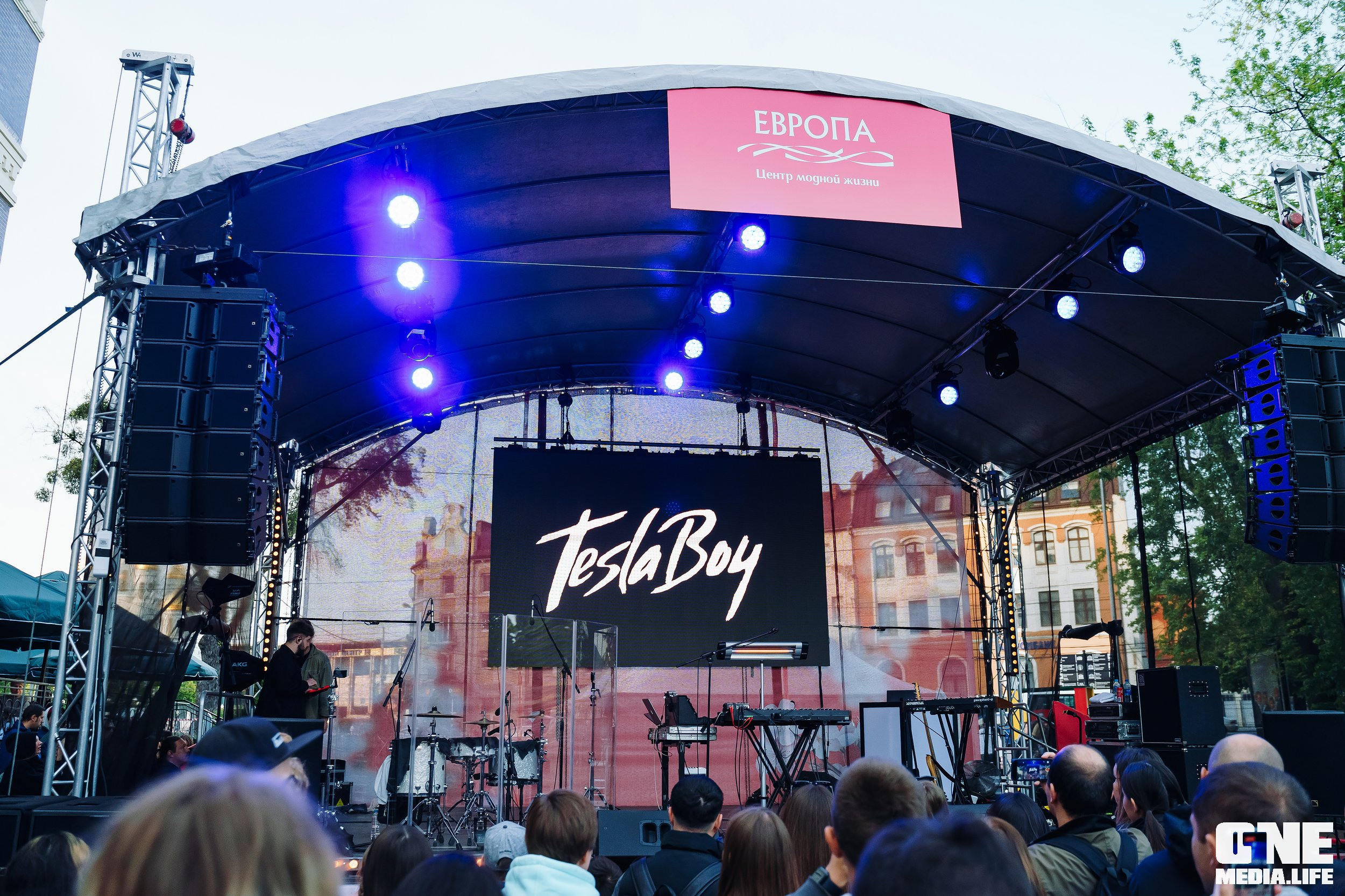 Фоторепортаж с 15-ти летия ТРЦ Европа. One Media Life: фоторепортажи, фотоотчеты с мероприятий и заведений