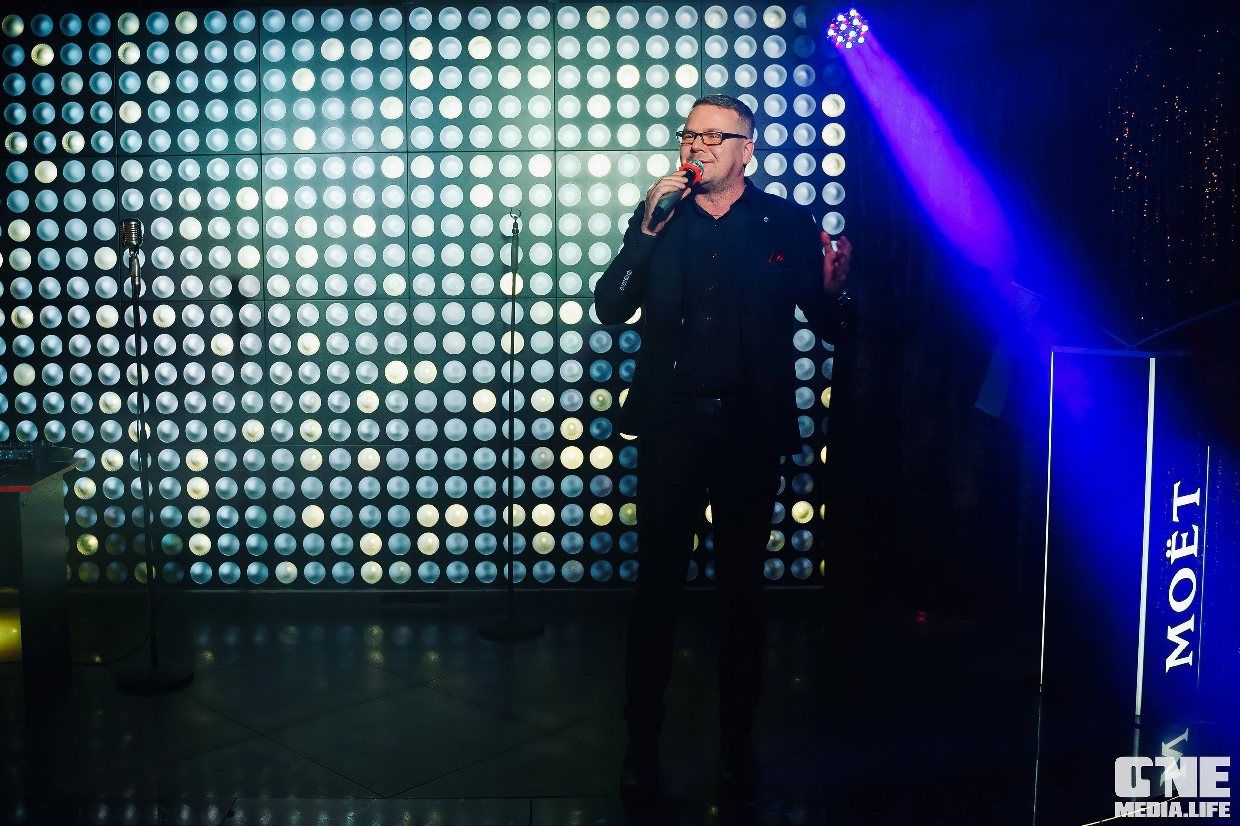 Фотоотчет из караоке-клуба Эйфория. One Media Life: фоторепортажи, фотоотчеты с мероприятий и заведений