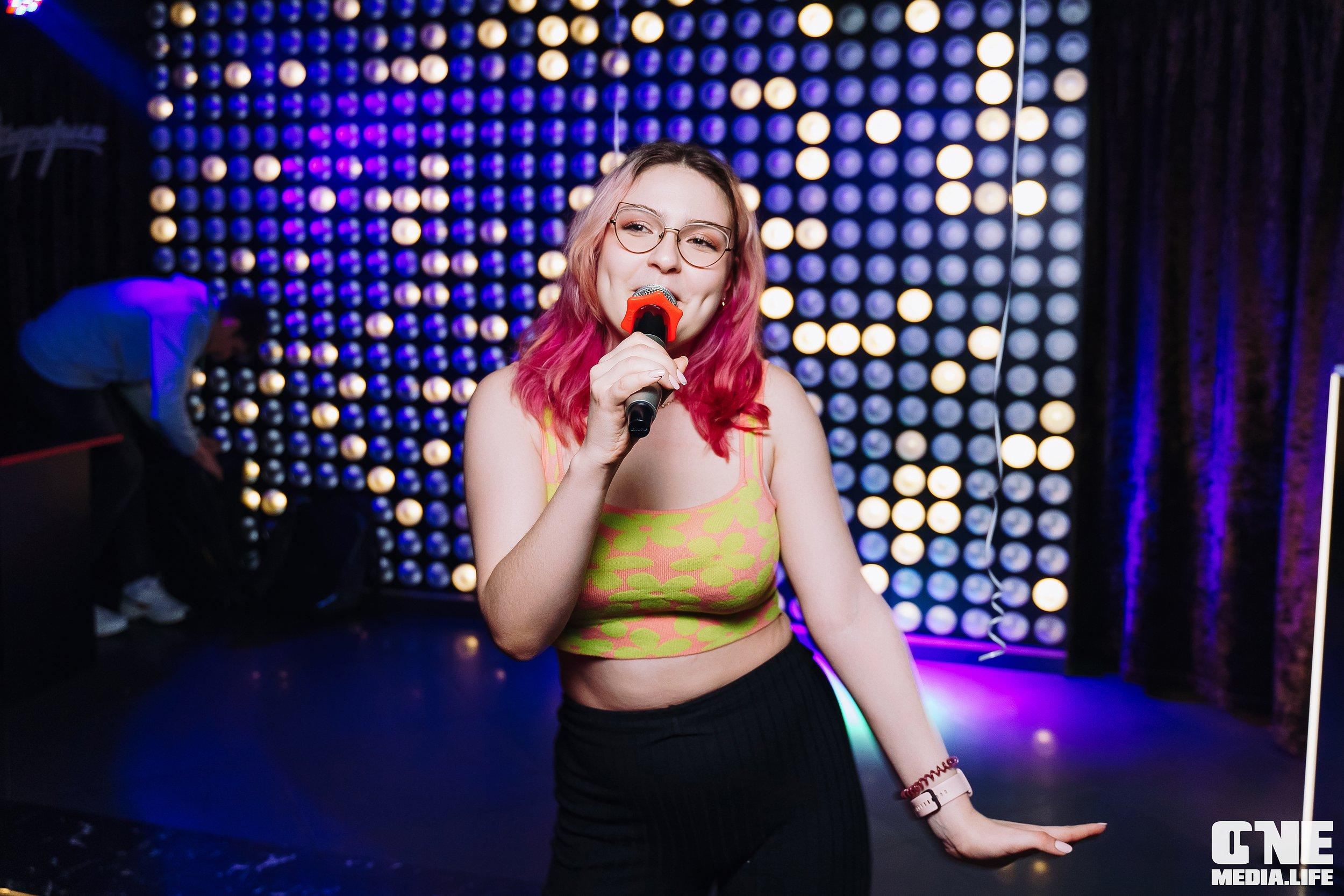 Фоторепортаж из караоке-клуба Эйфория. One Media Life: фоторепортажи, фотоотчеты с мероприятий и заведений