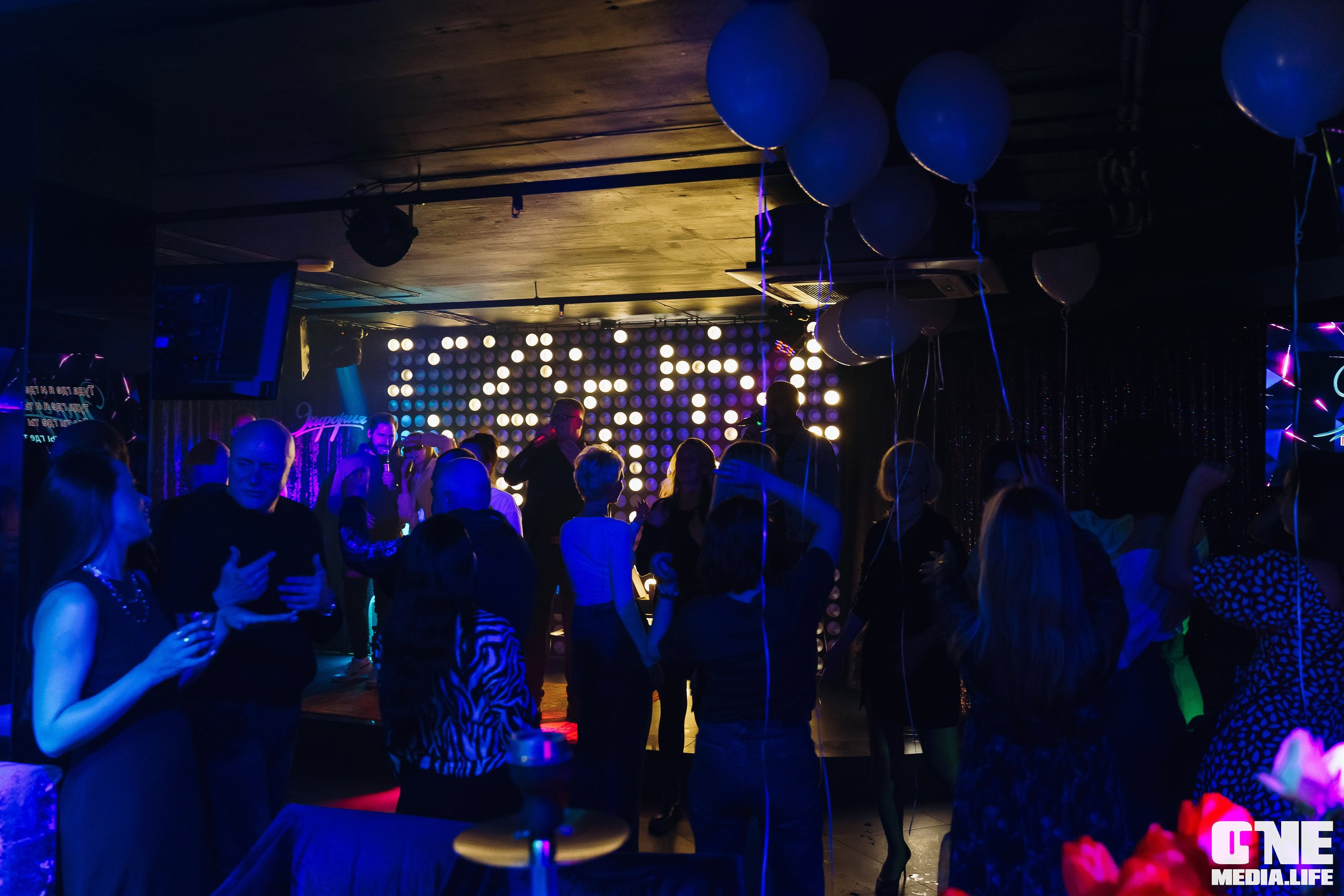 Фоторепортаж из караоке-клуба Эйфория. One Media Life: фоторепортажи, фотоотчеты с мероприятий и заведений