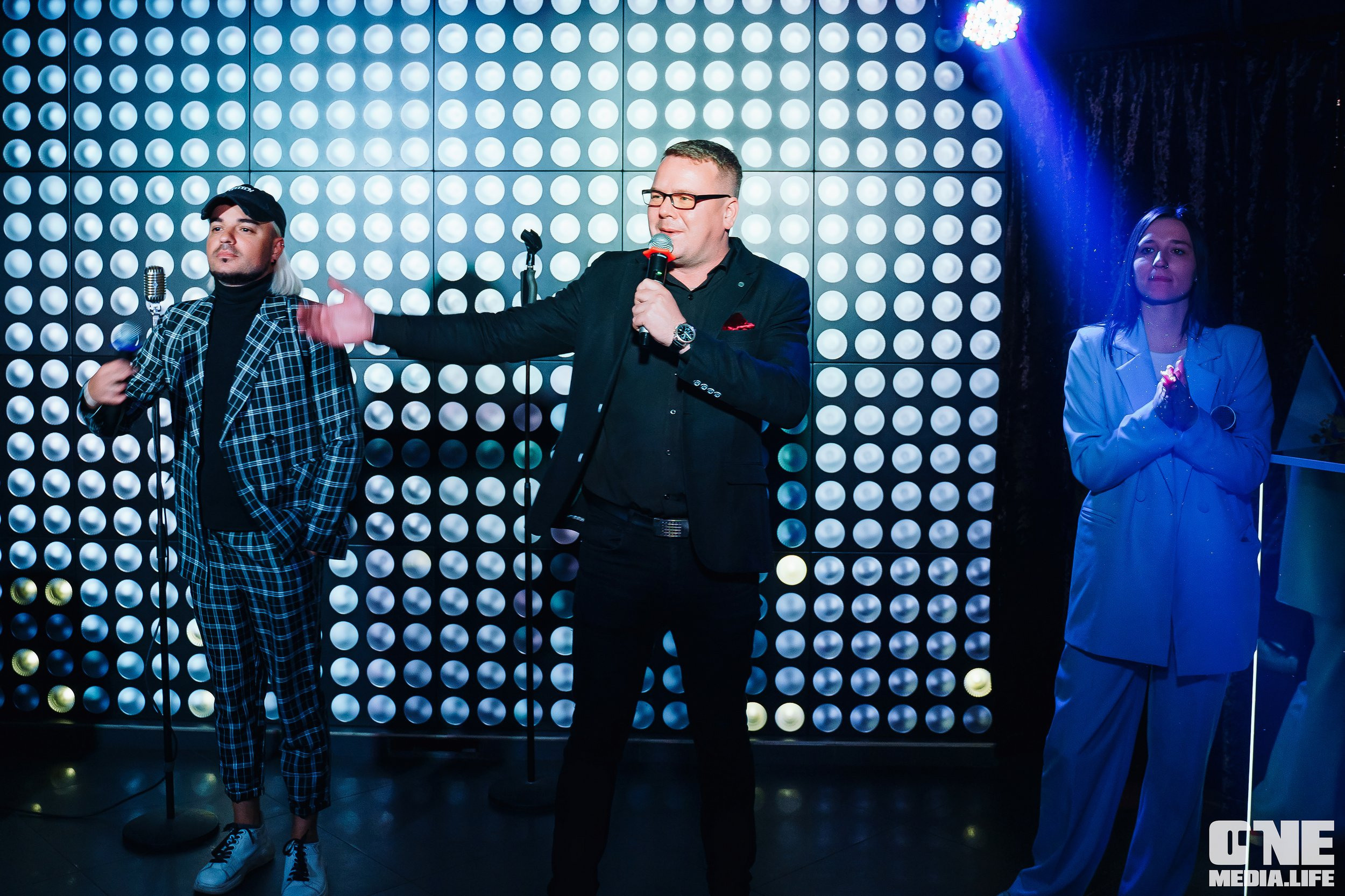 Фотоотчет из караоке-клуба Эйфория. One Media Life: фоторепортажи, фотоотчеты с мероприятий и заведений