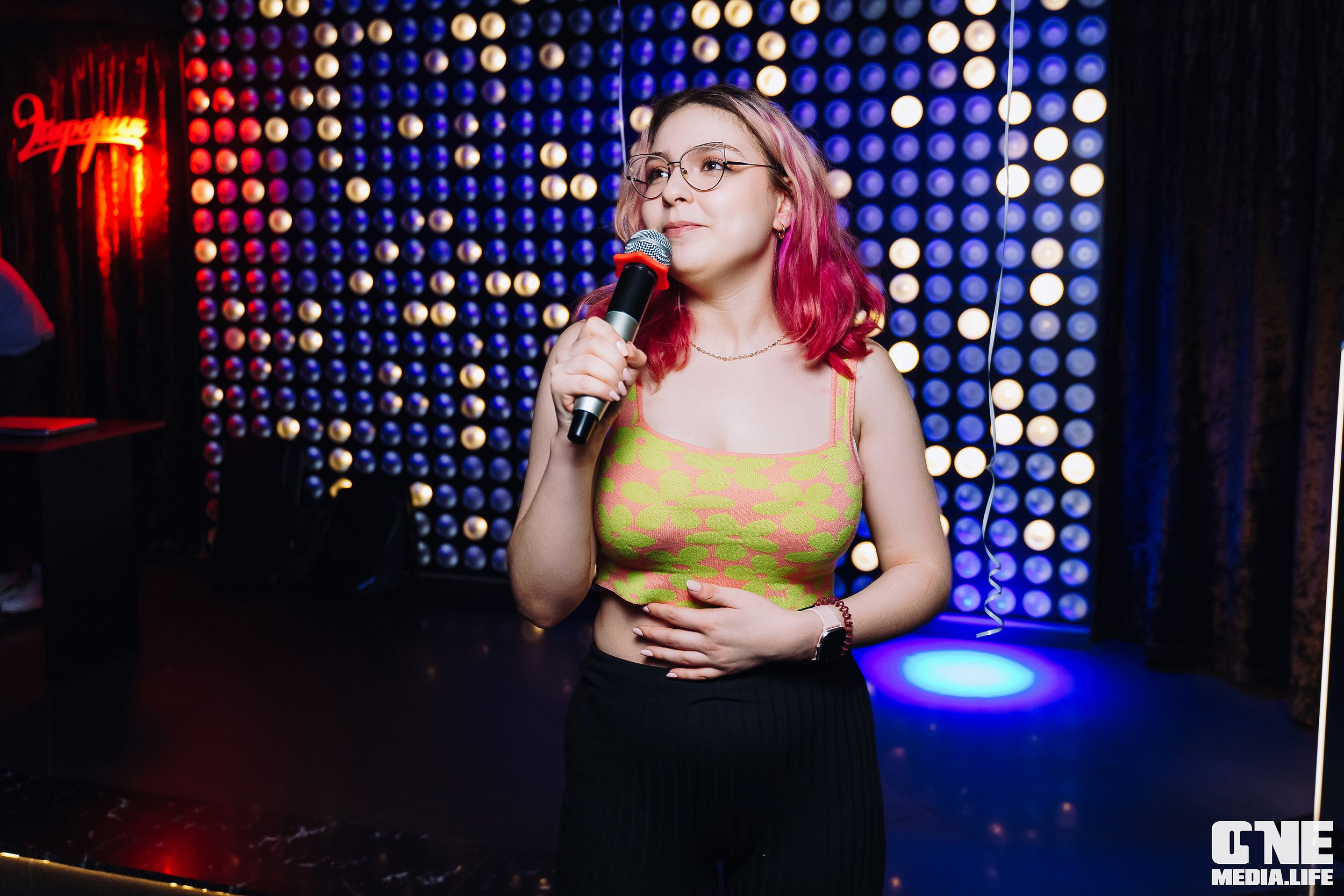 Фоторепортаж из караоке-клуба Эйфория. One Media Life: фоторепортажи, фотоотчеты с мероприятий и заведений