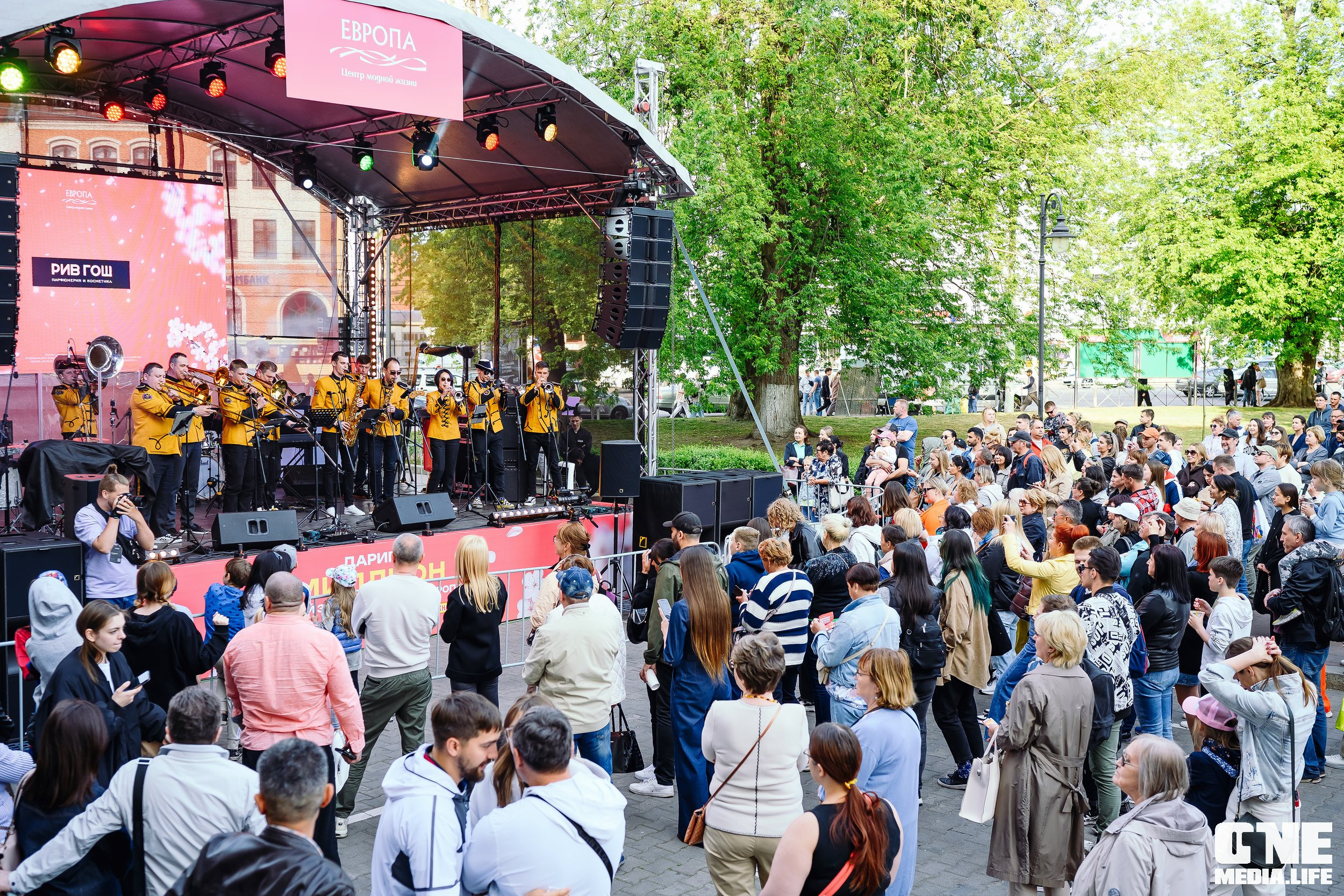 Фоторепортаж с 15-ти летия ТРЦ Европа. One Media Life: фоторепортажи, фотоотчеты с мероприятий и заведений