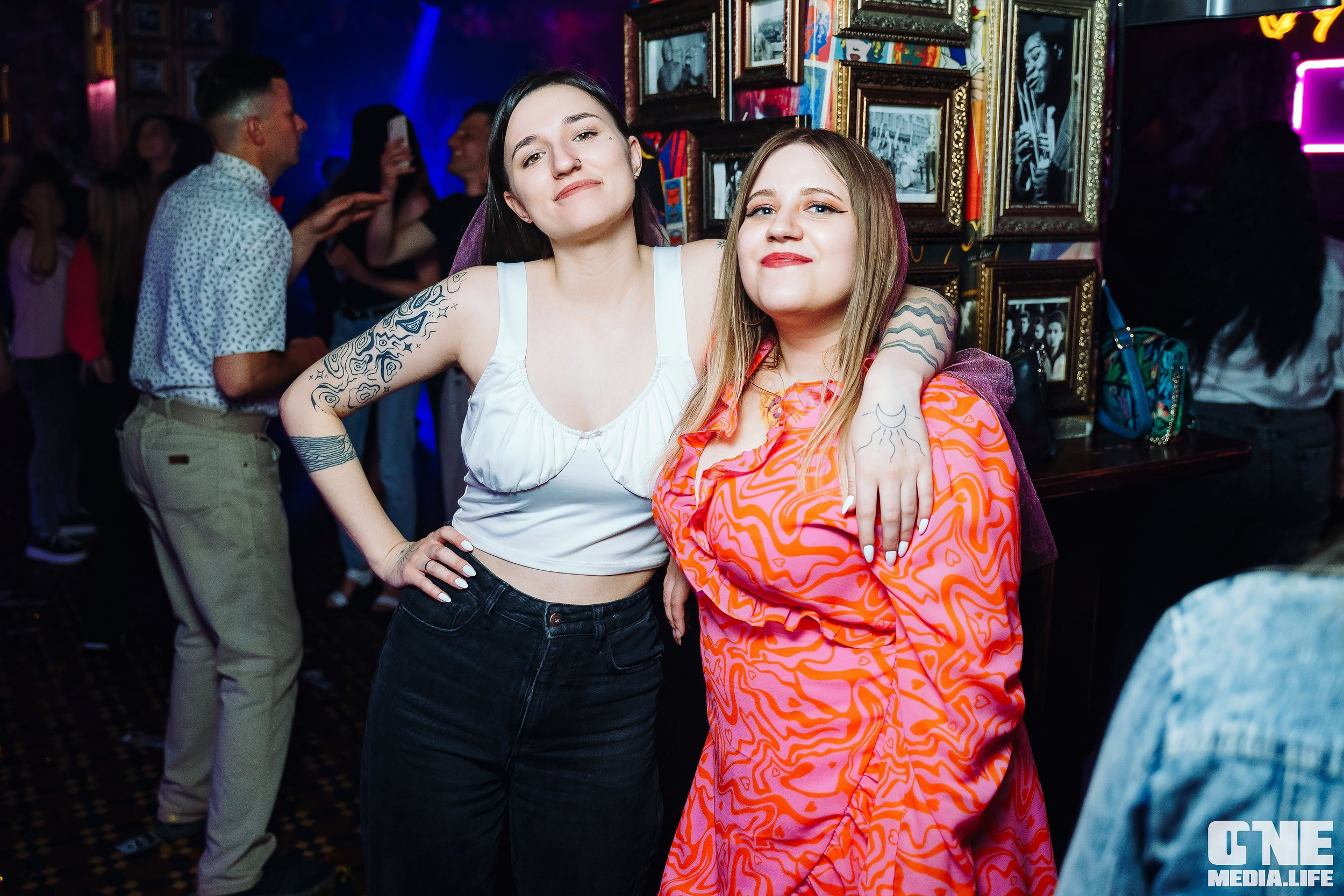 Фоторепортаж из экстрим бара XxxX. One Media Life: фоторепортажи, фотоотчеты с мероприятий и заведений
