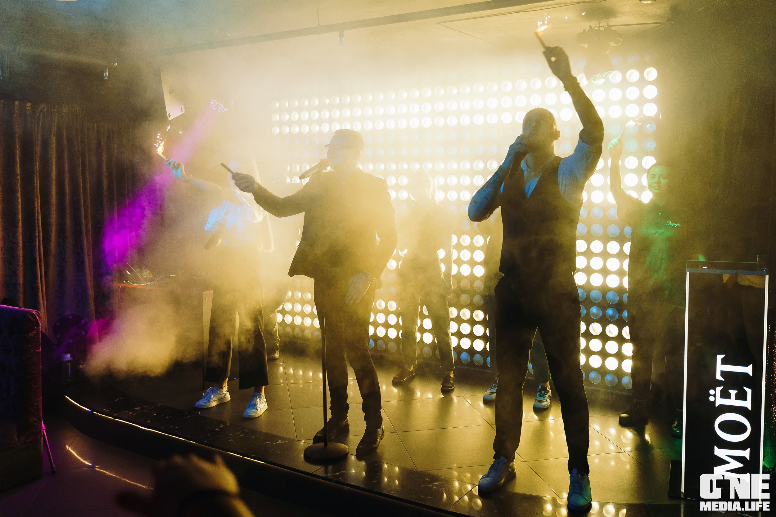 Фоторепортаж из караоке-клуба Эйфория. One Media Life: фоторепортажи, фотоотчеты с мероприятий и заведений