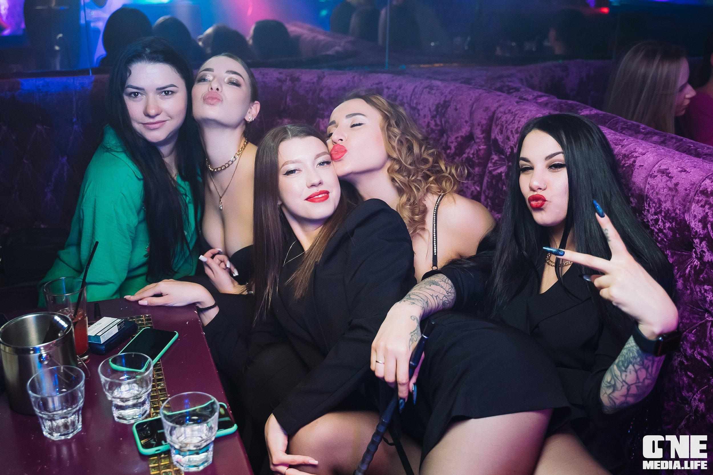 Фоторепортаж из караоке-клуба Эйфория. One Media Life: фоторепортажи, фотоотчеты с мероприятий и заведений