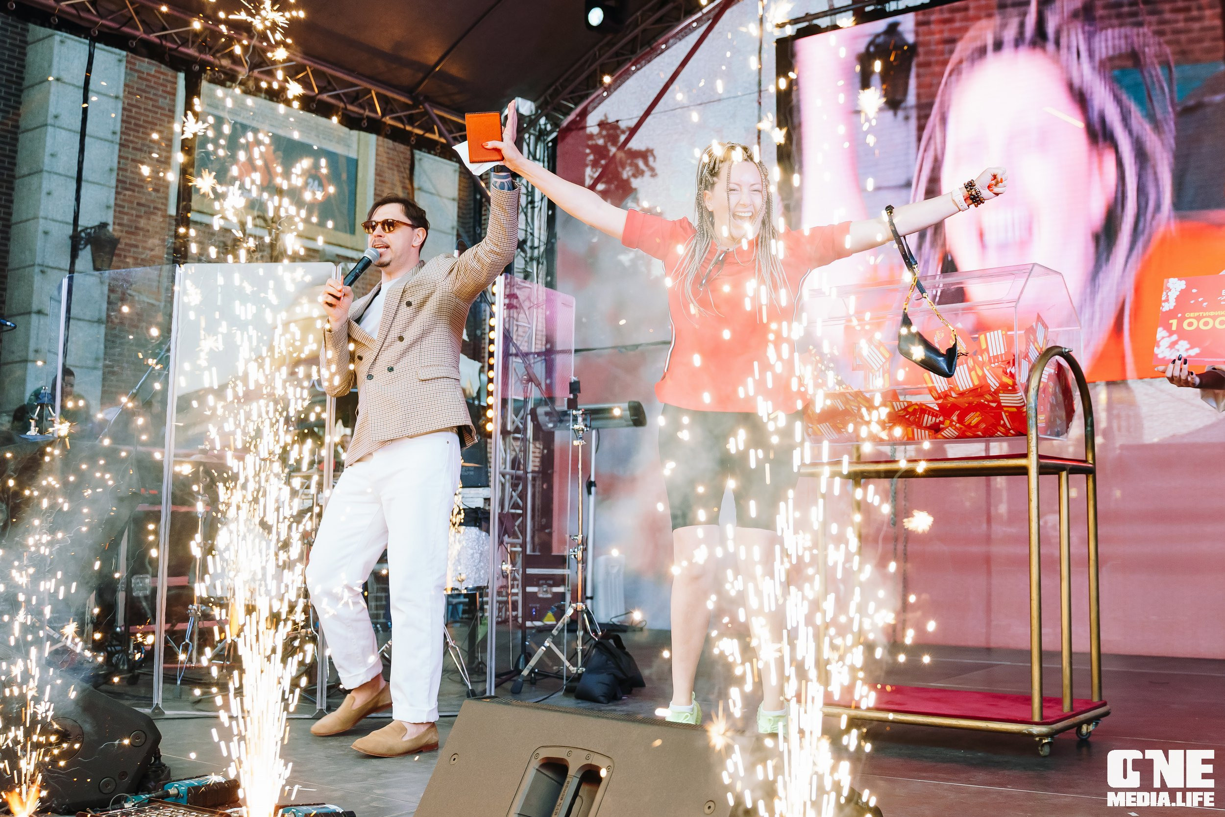 Фоторепортаж с 15-ти летия ТРЦ Европа. One Media Life: фоторепортажи, фотоотчеты с мероприятий и заведений