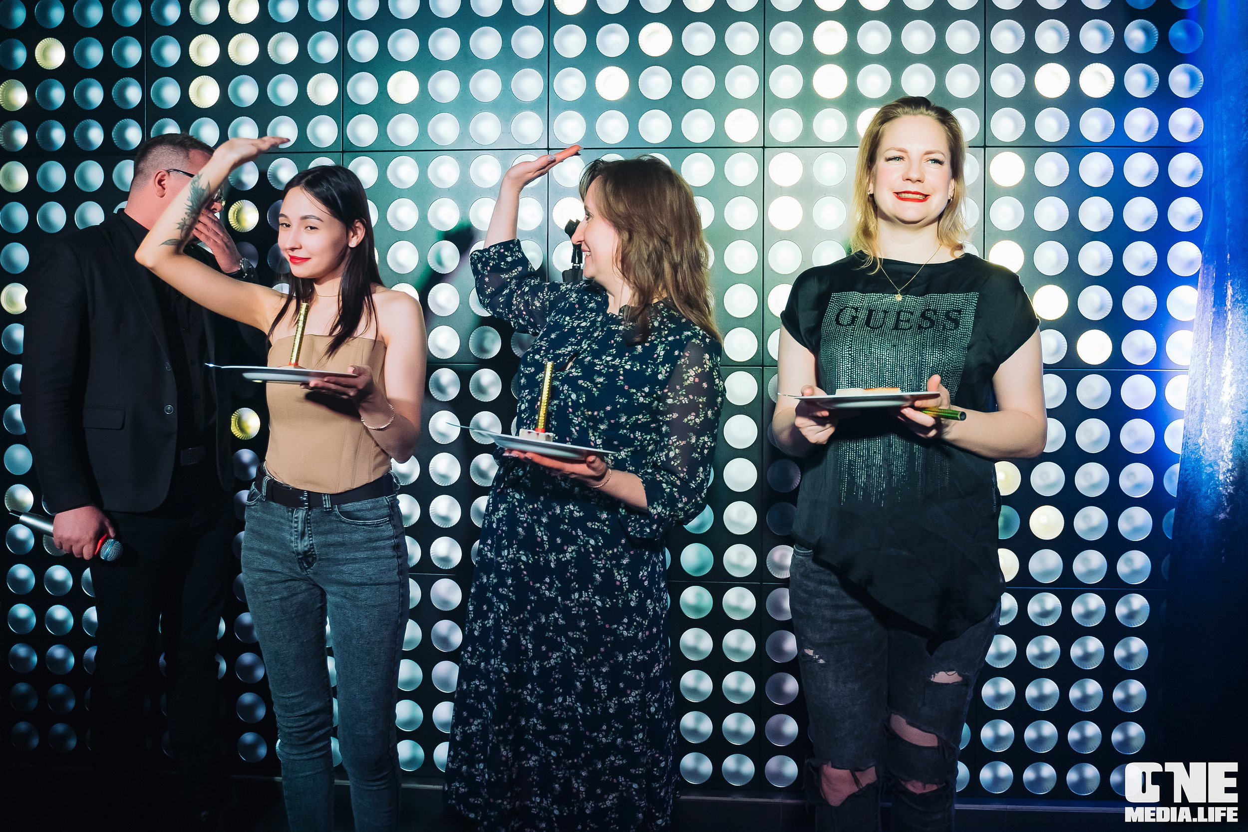 Фоторепортаж из караоке-клуба Эйфория. One Media Life: фоторепортажи, фотоотчеты с мероприятий и заведений